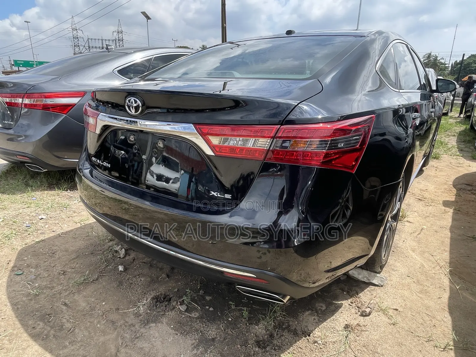 Toyota Avalon XLE Plus FWD Sedan (3.6L 6cyl 6A) 2016 Black