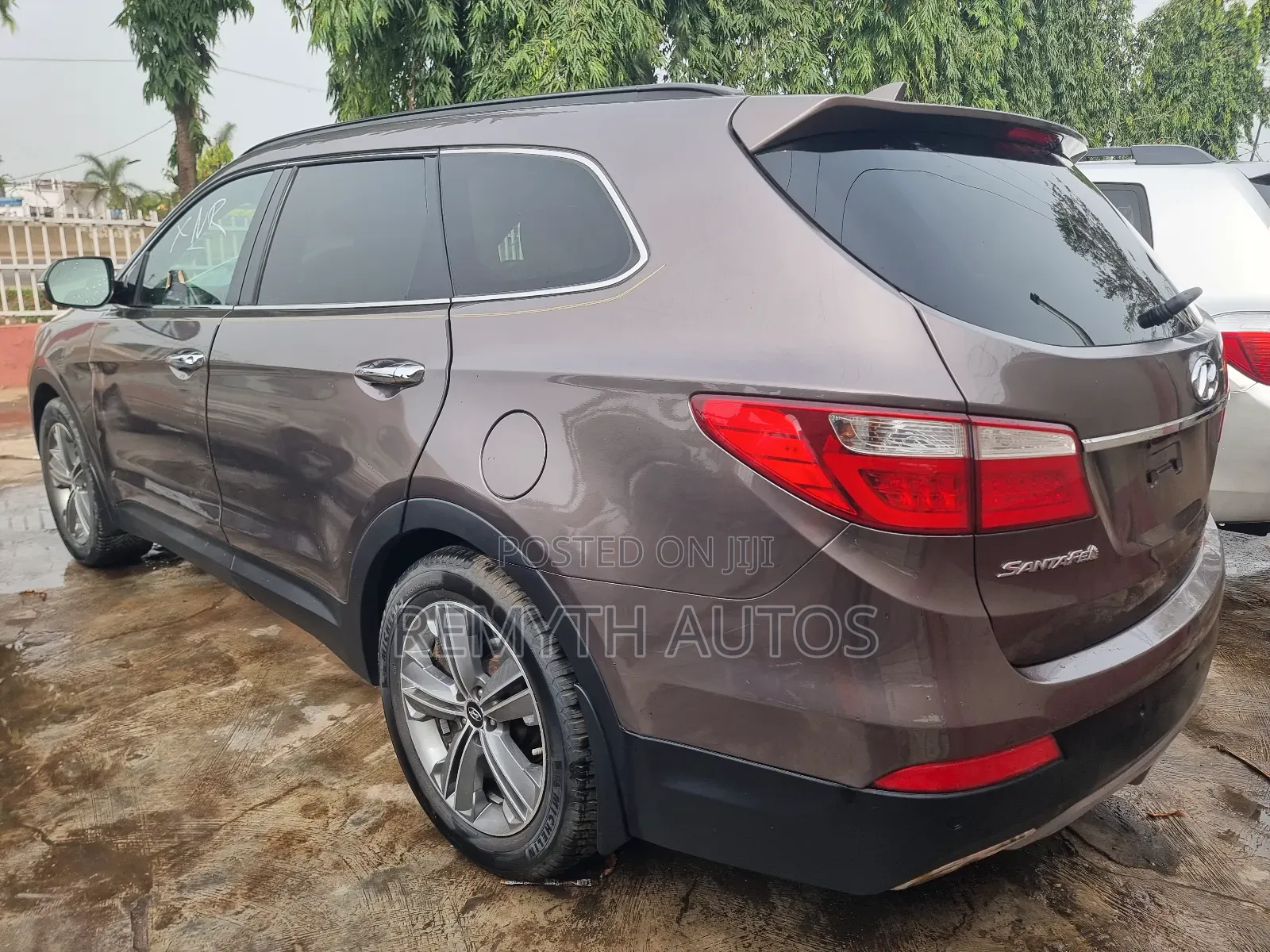 Hyundai Santa Fe Limited 4dr SUV AWD (3.3L 6cyl 6A) 2015 Brown