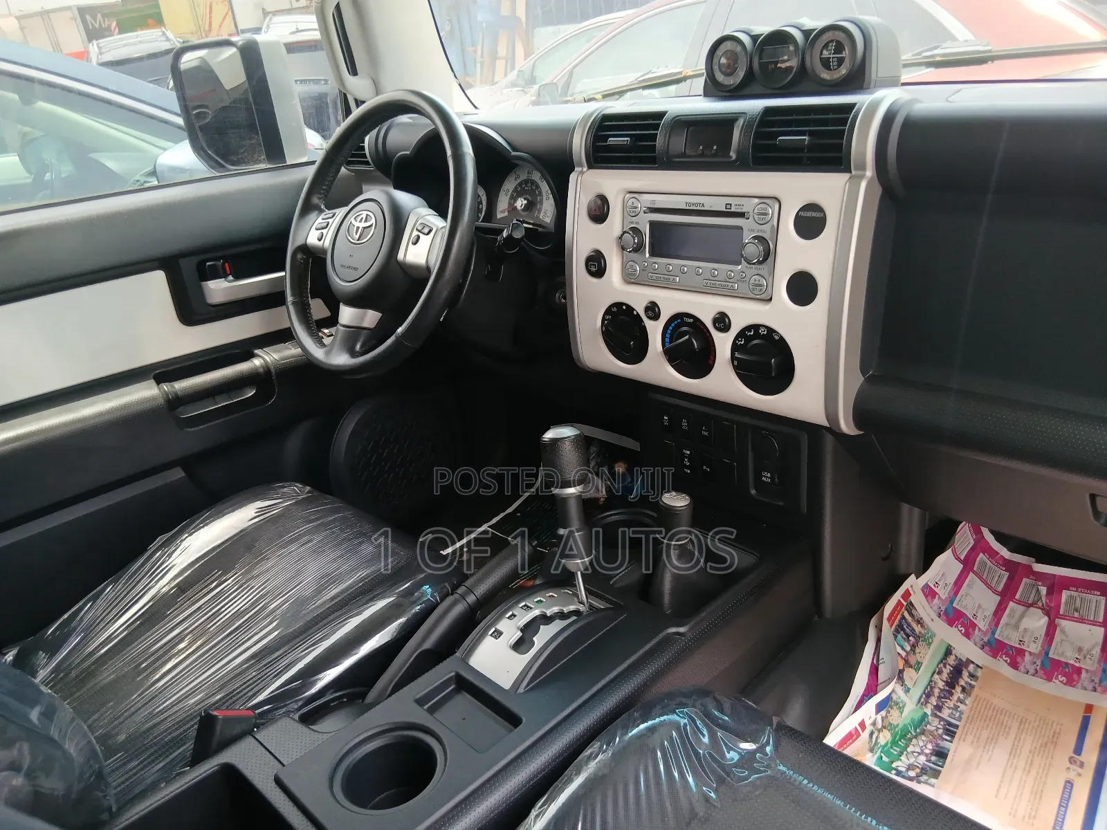 Toyota FJ Cruiser 4x4 Automatic 2012 White