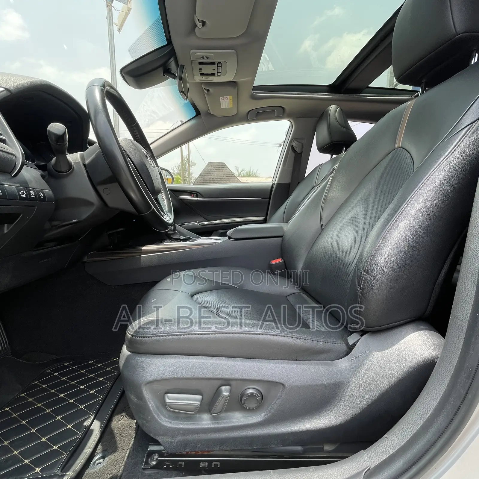Toyota Camry XSE FWD 2020 Gray
