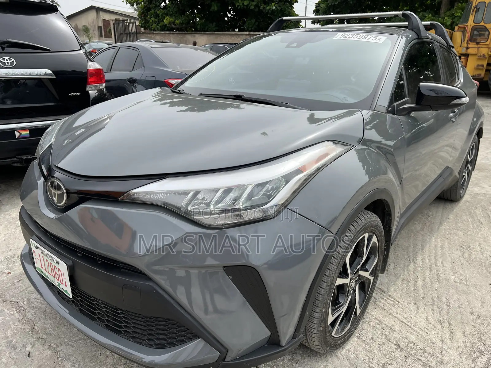 Toyota C-HR XLE FWD 2020 Gray