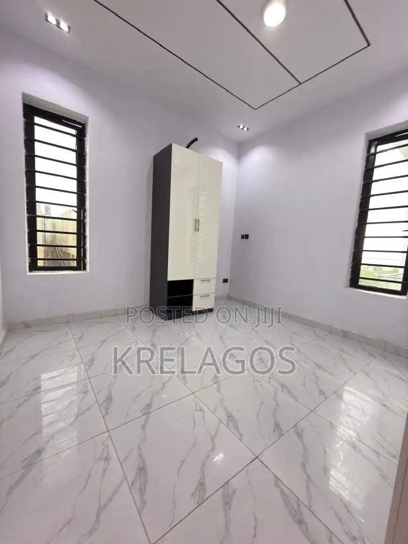 4bdrm Duplex in Ajah for sale