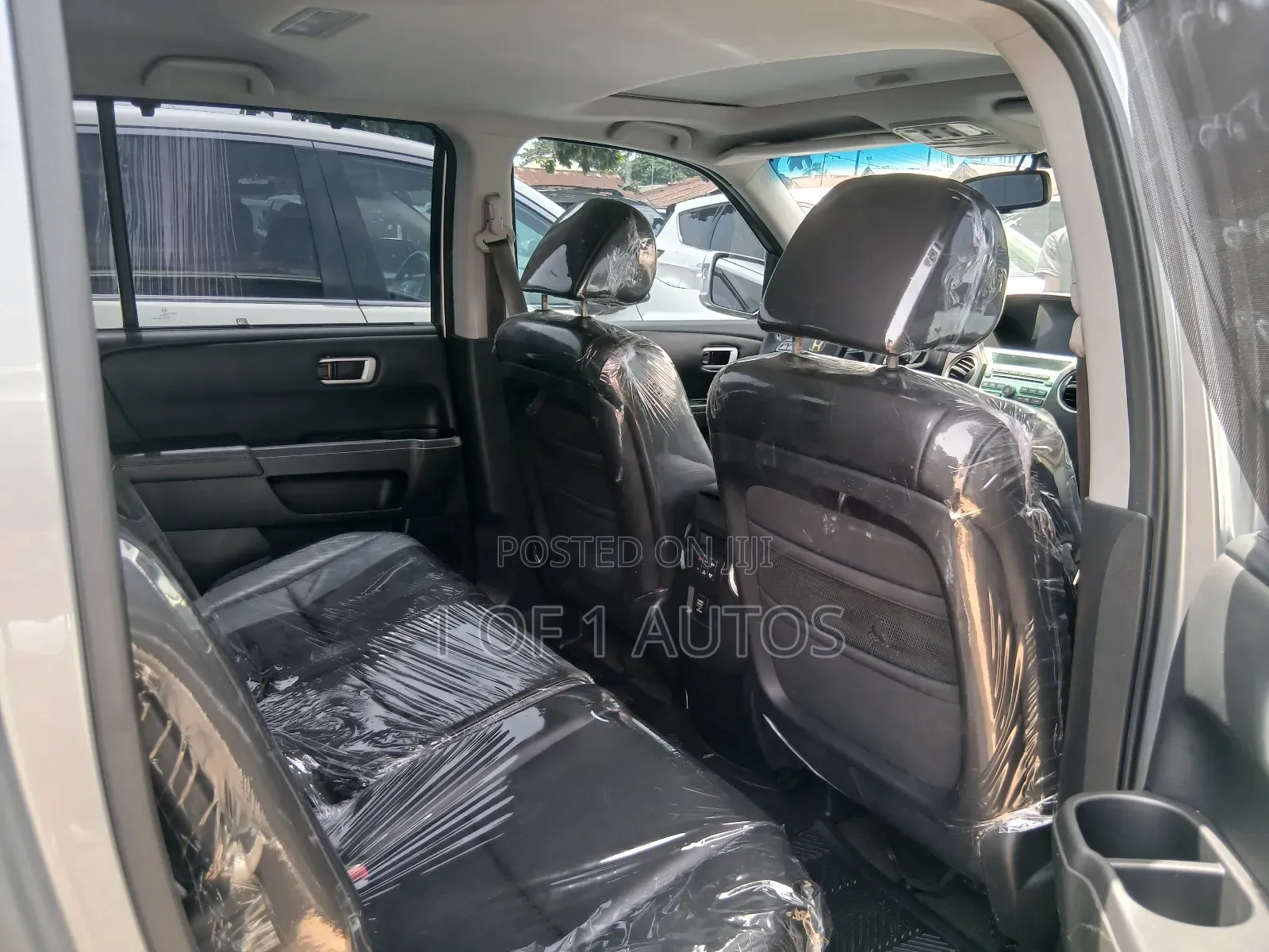 Honda Pilot Touring w/RES/Navi 4WD (3.5L 6cyl 5A) 2010 Silver