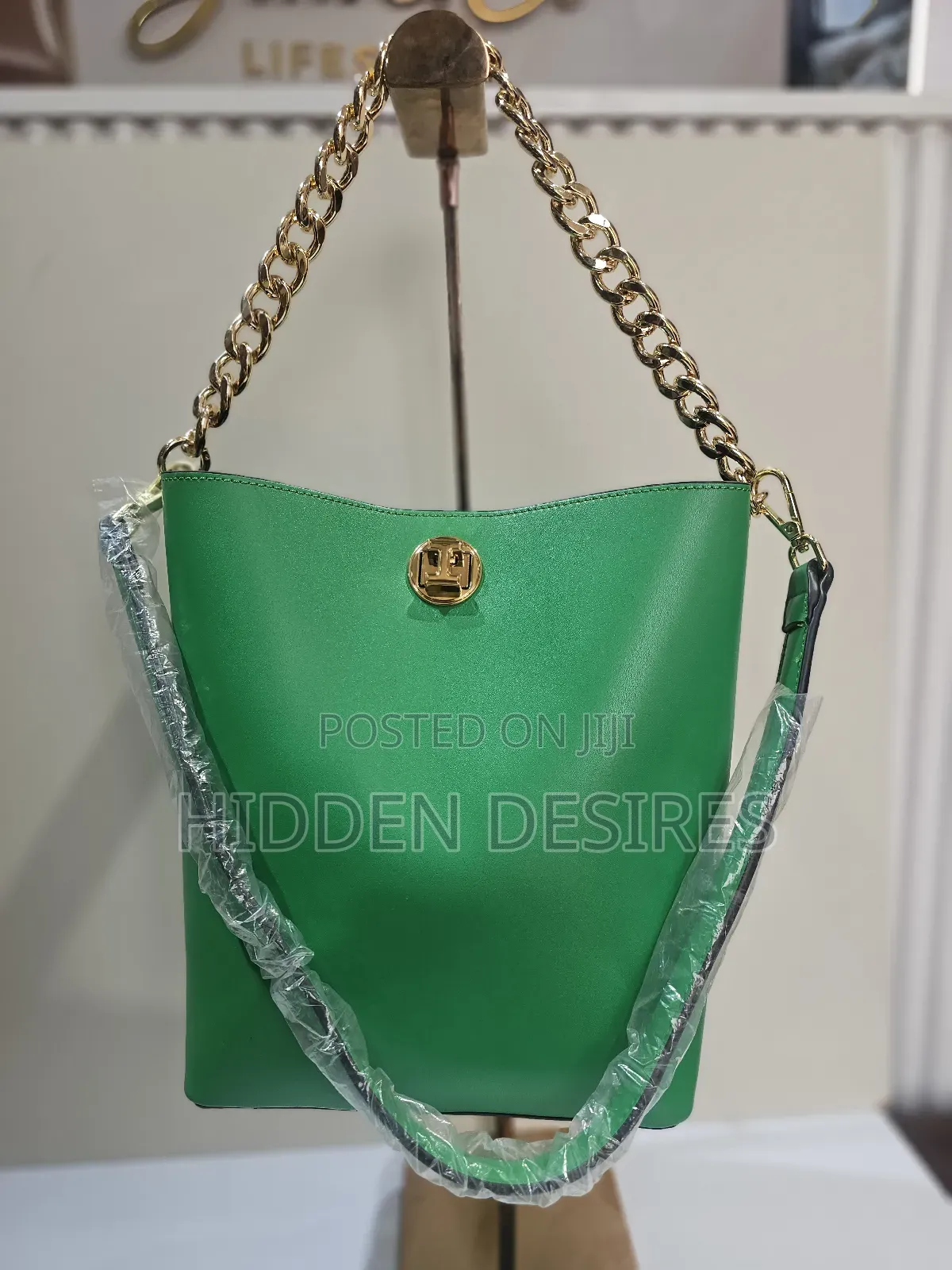 H Buckle, 3 Detachable Strap Bag- Green