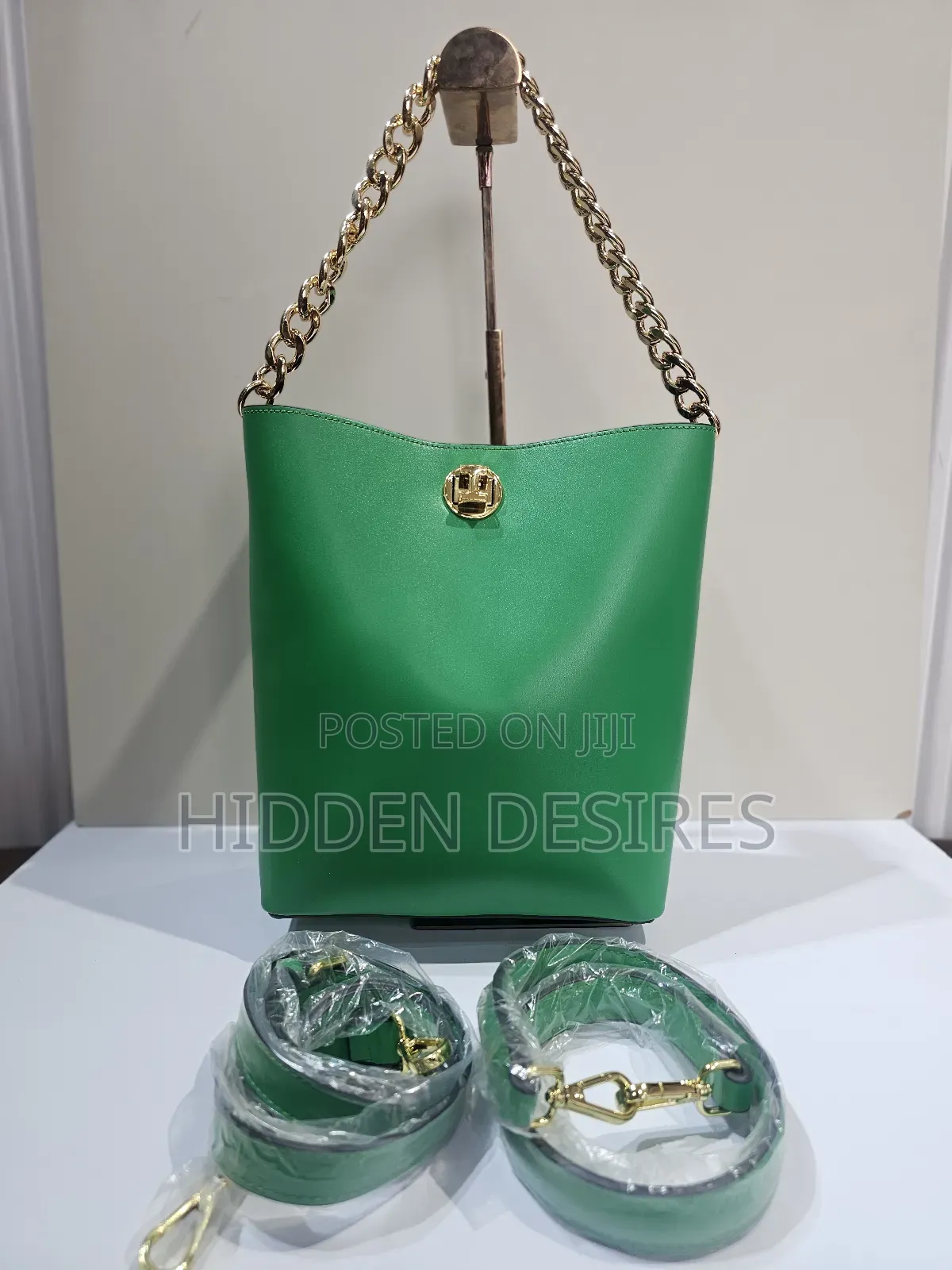 H Buckle, 3 Detachable Strap Bag- Green