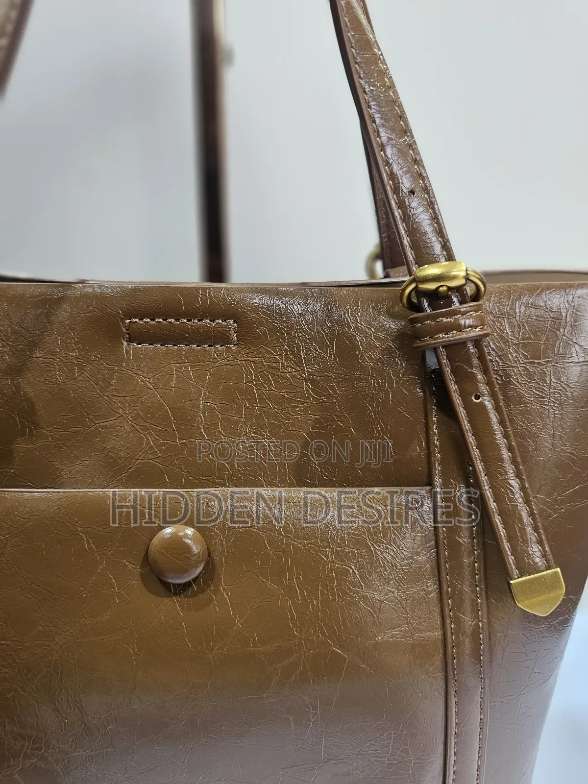 Cute Crinkled Leather Shoulder Bag- Tan