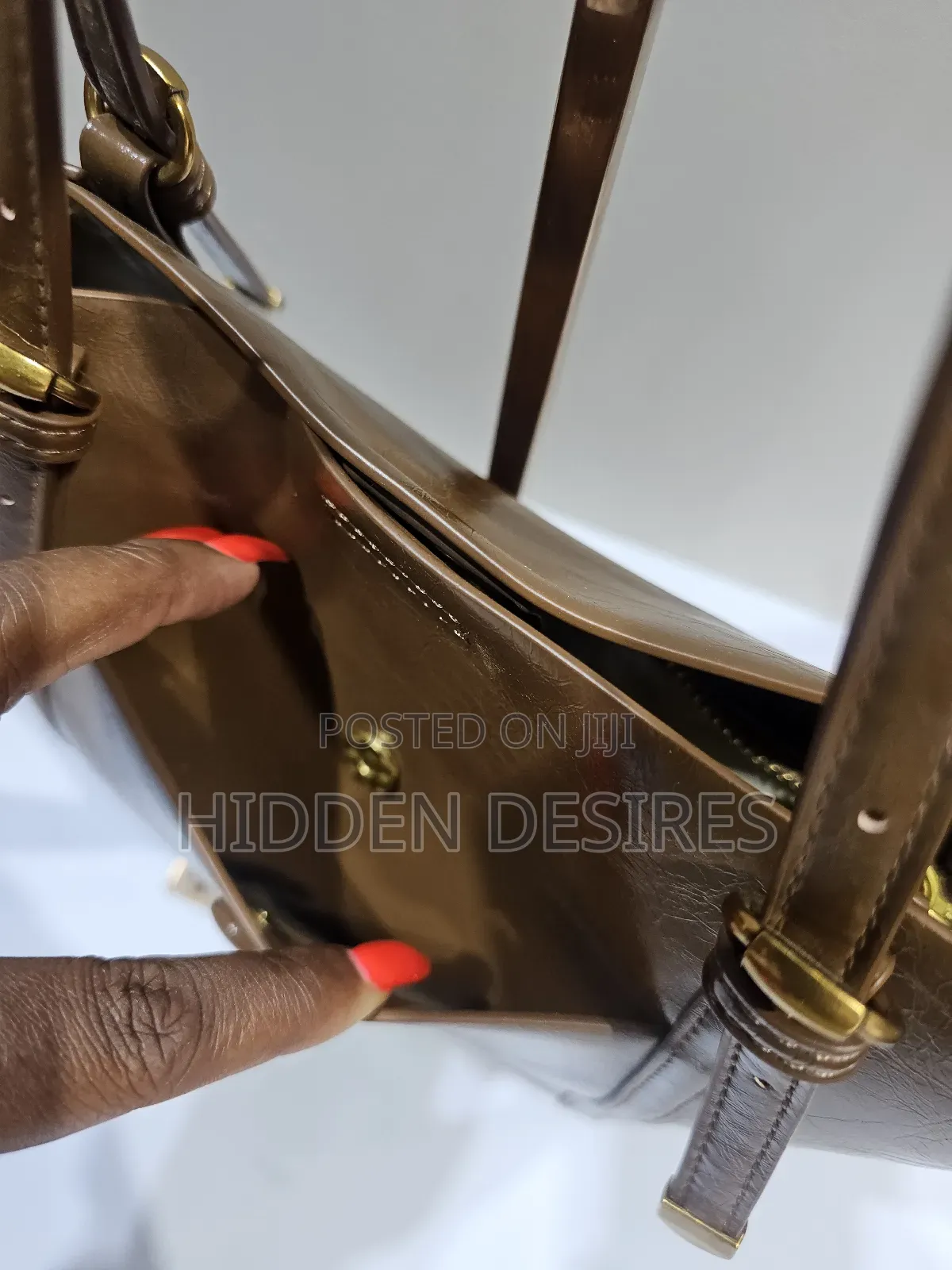 Cute Crinkled Leather Shoulder Bag- Tan