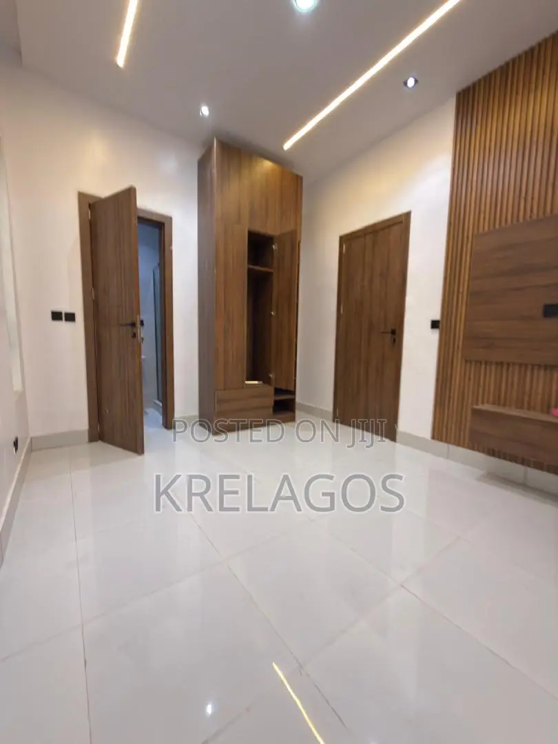 4bdrm Duplex in Ajah for sale