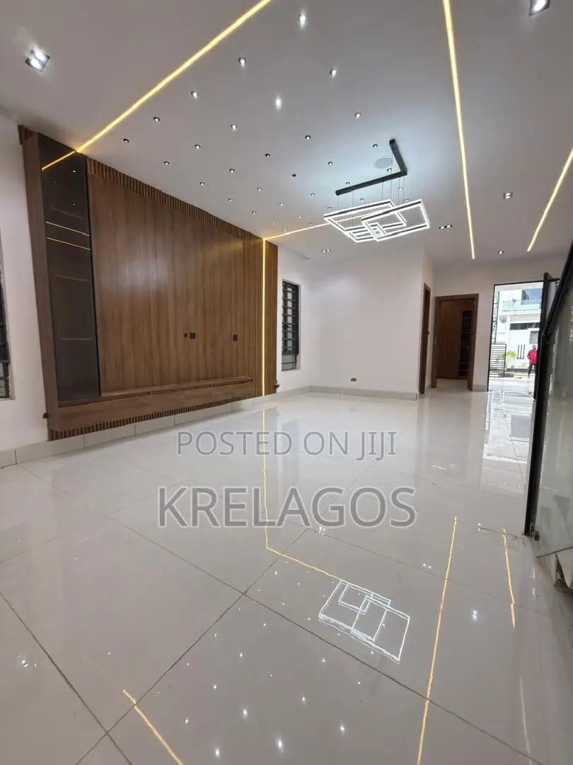 4bdrm Duplex in Ajah for sale