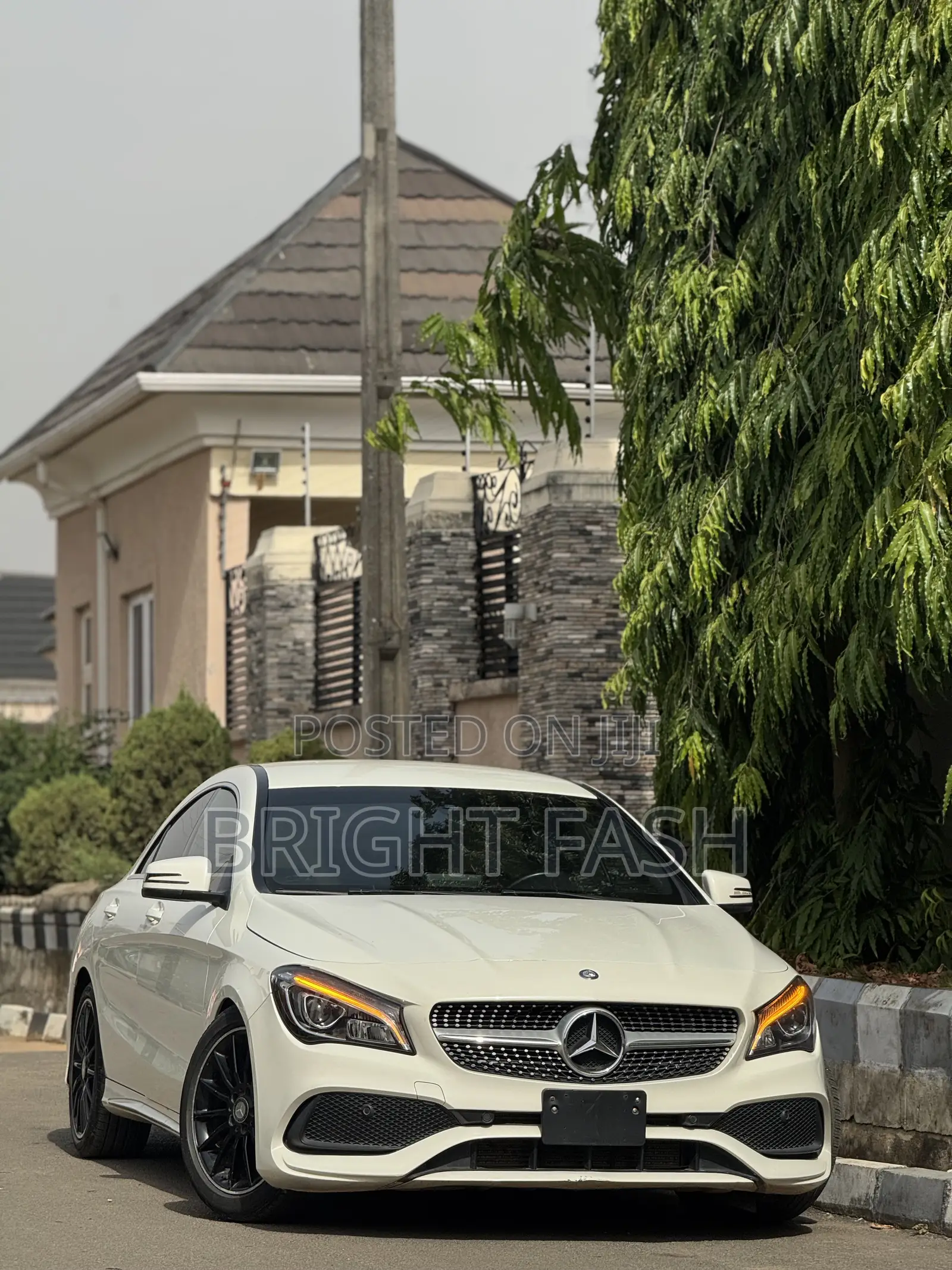 Mercedes-Benz CLA-Class CLA 250 4MATIC Sedan 2018 White