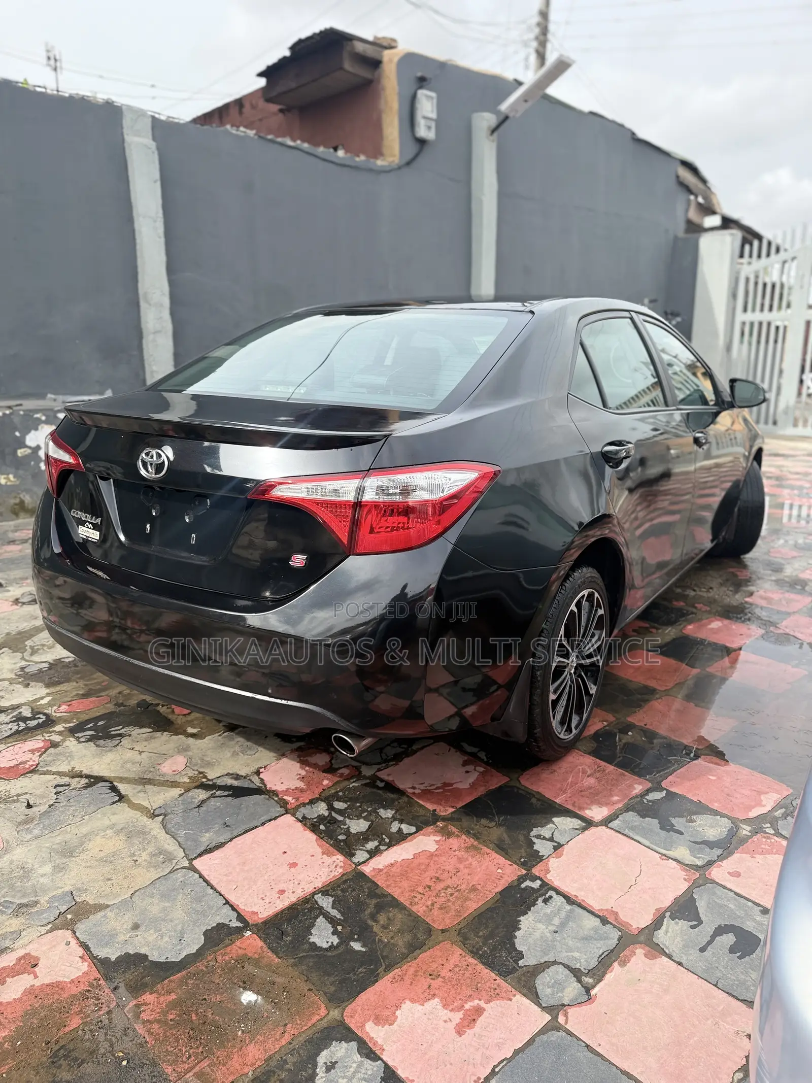 Toyota Corolla S 4dr Sedan (1.8L 4cyl CVT) 2015 Black