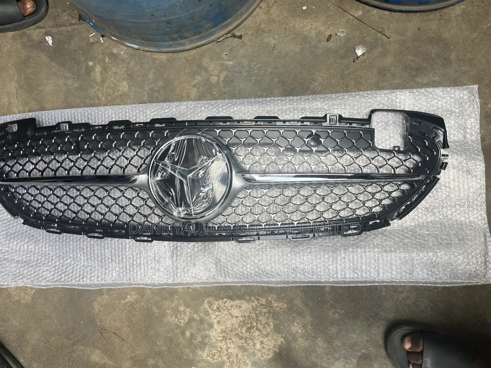 Front Grille for C300 2024 Model W206