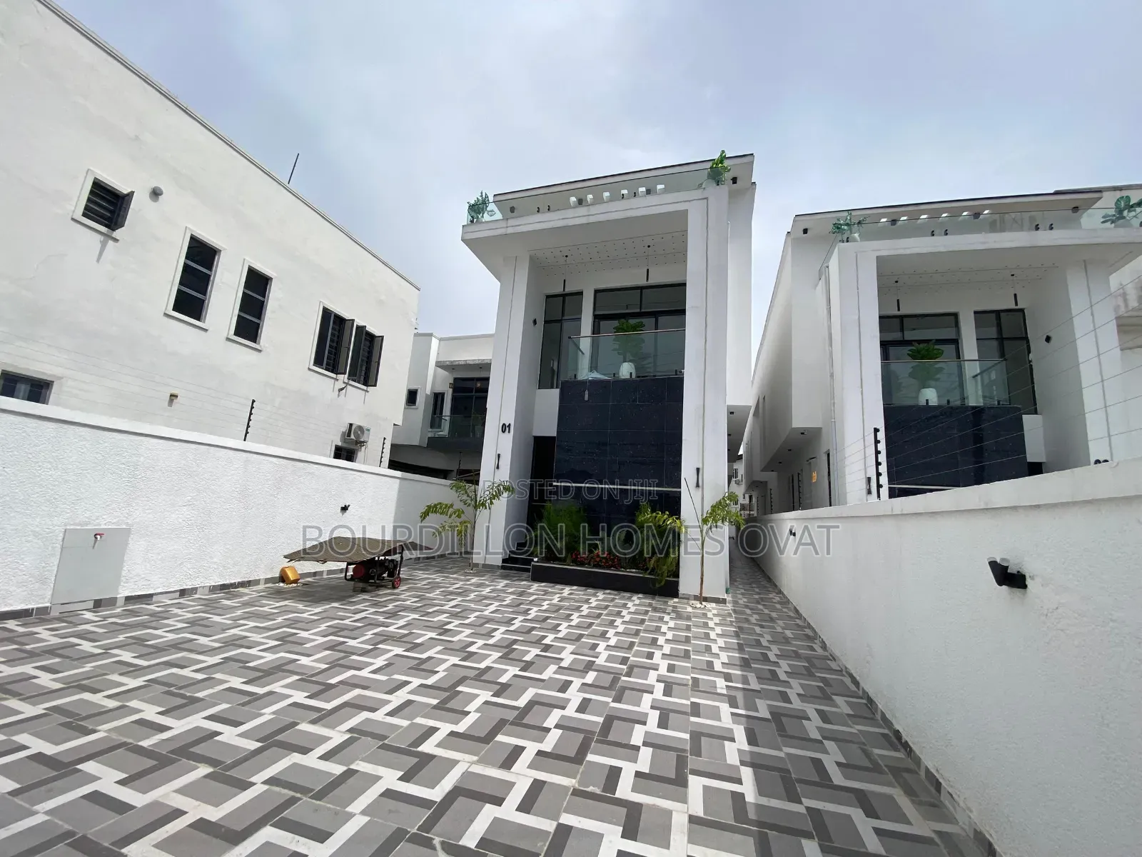 Furnished 5bdrm Duplex in Orchid Lekki Lagos for sale