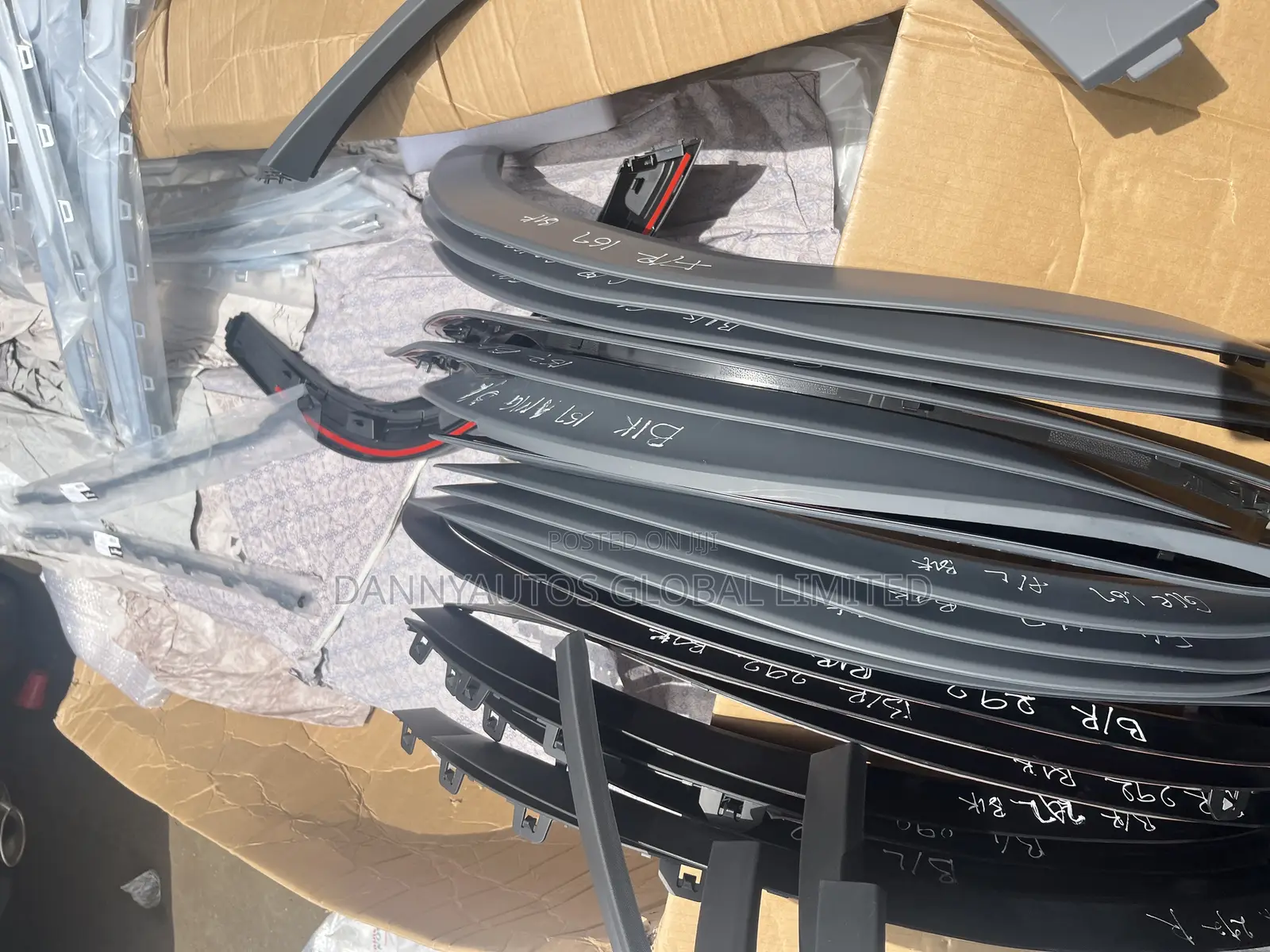 Fender Chrome / Fender Molding for Gle 450,Gle53,Gle43,W292 , W167