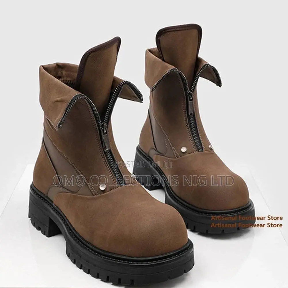 Luxury Men Modern Black Leather Boots With Zipper Detail- Fully Boxed