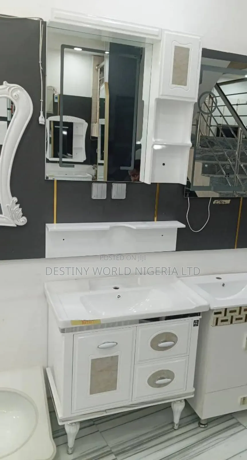 Dining Cabinet With Mirror