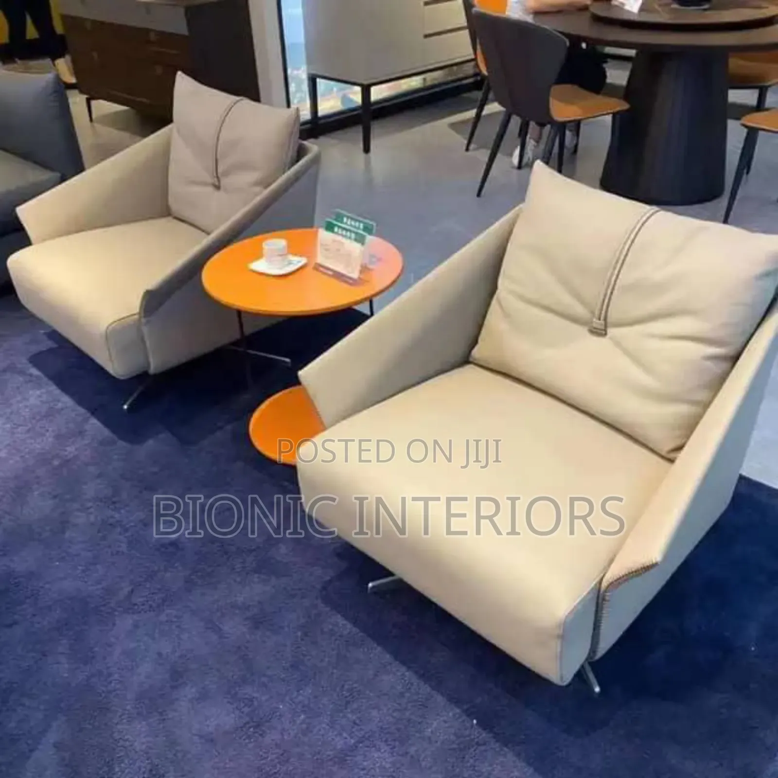Single Swivel Chair