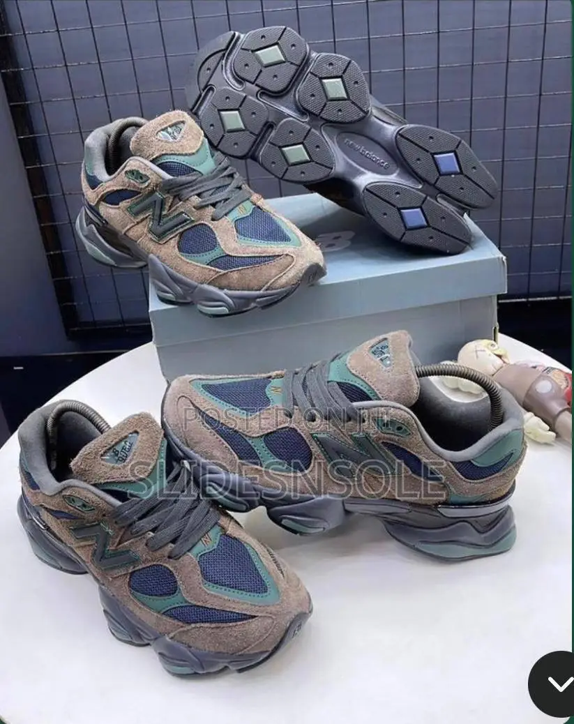 New Balance 9060