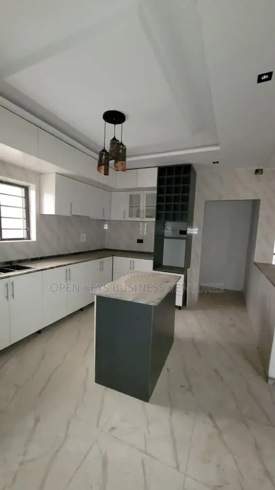 Furnished 4bdrm Duplex in Palm Garden Estate, for sale