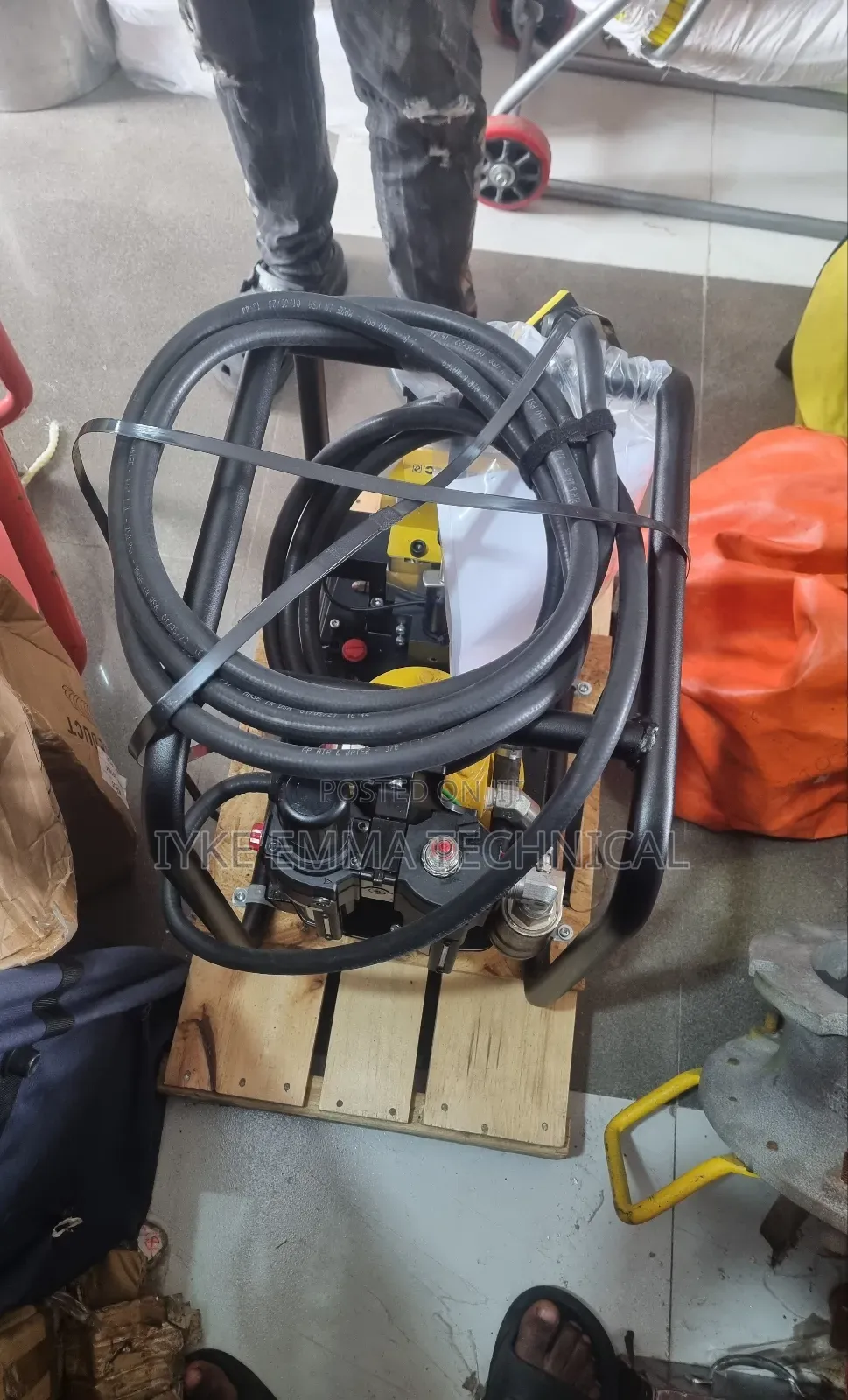 Original Enerpac Za4t-Series, Air Driven Torque Wrench Pumps