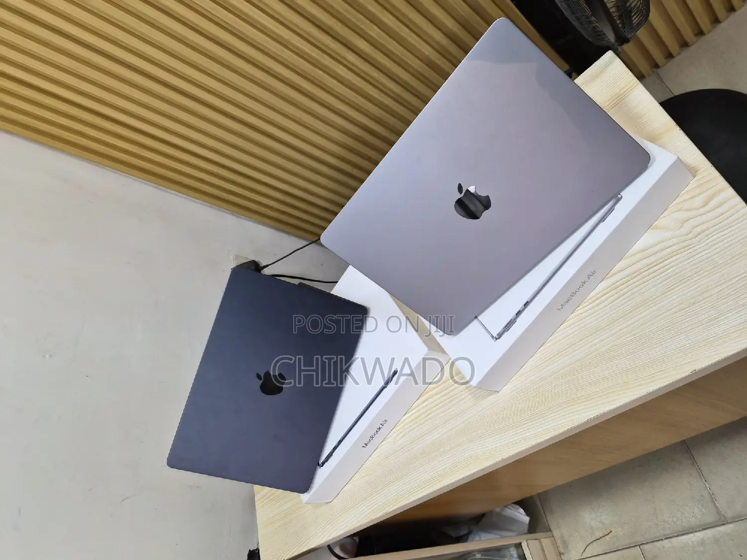 New Laptop Apple MacBook Air 2022 M2 16GB Apple M2 SSD 256GB