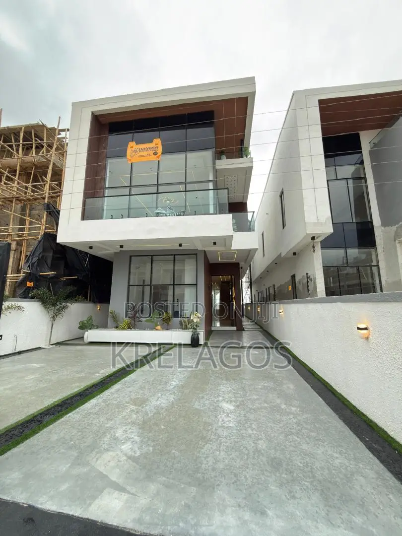 5bdrm Duplex in Ado / Ajah for sale
