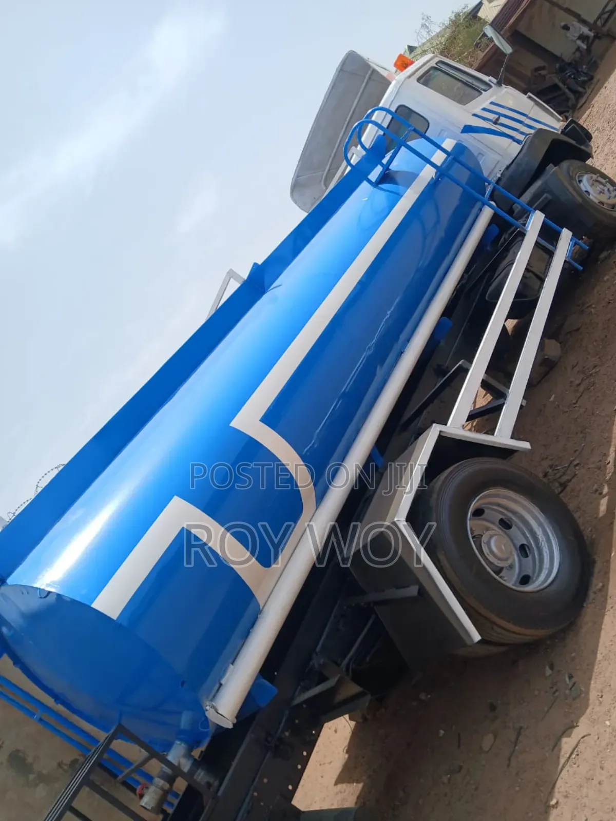 M. Benz 814 Water Tanker