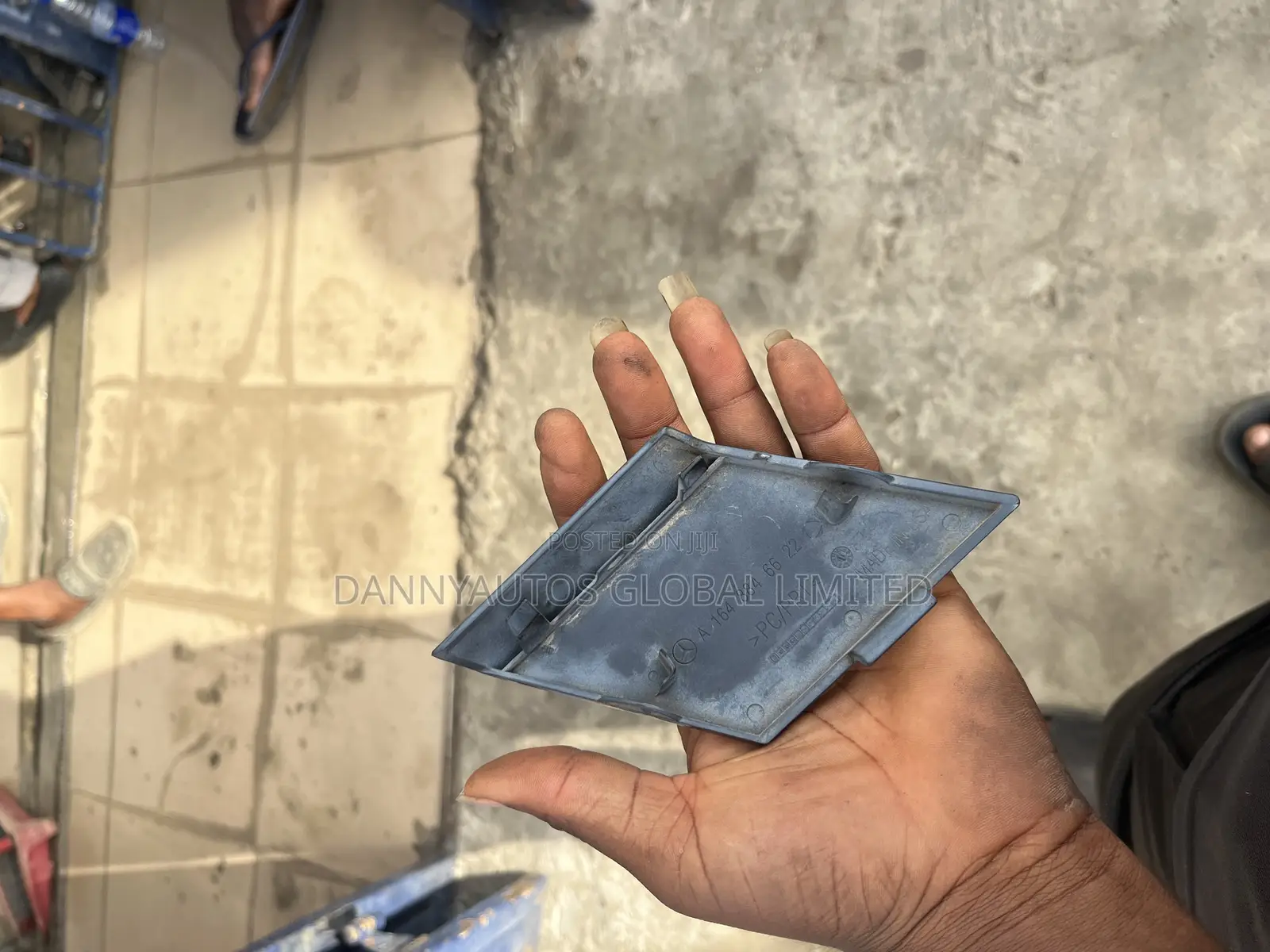 Front Tow Cover for Gl 450, Gl550,W164