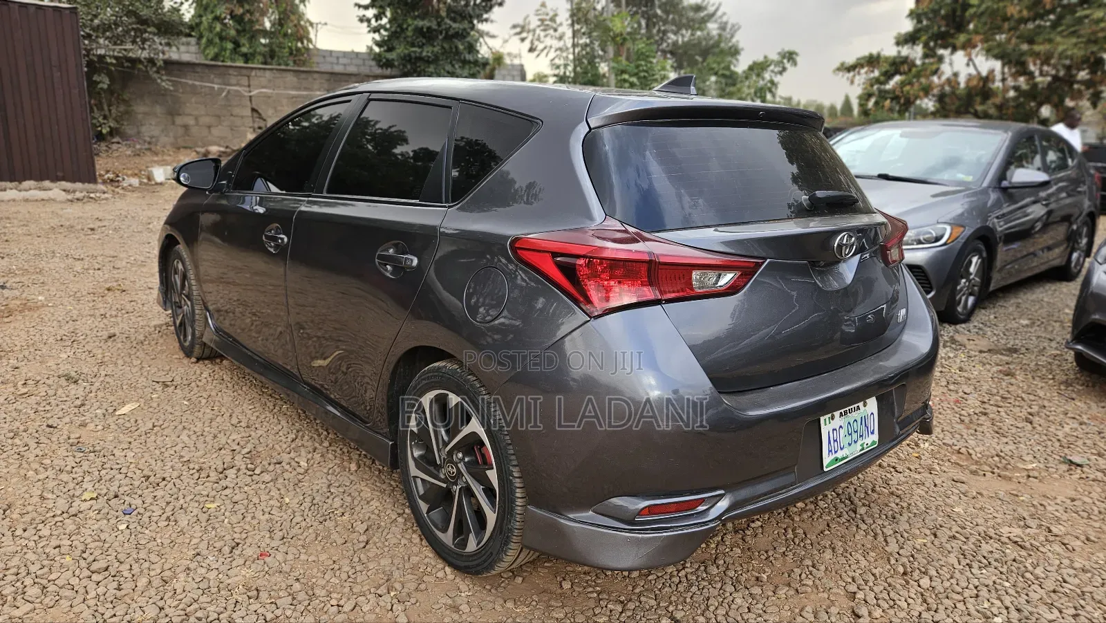 Scion iM Base 2016 Gray
