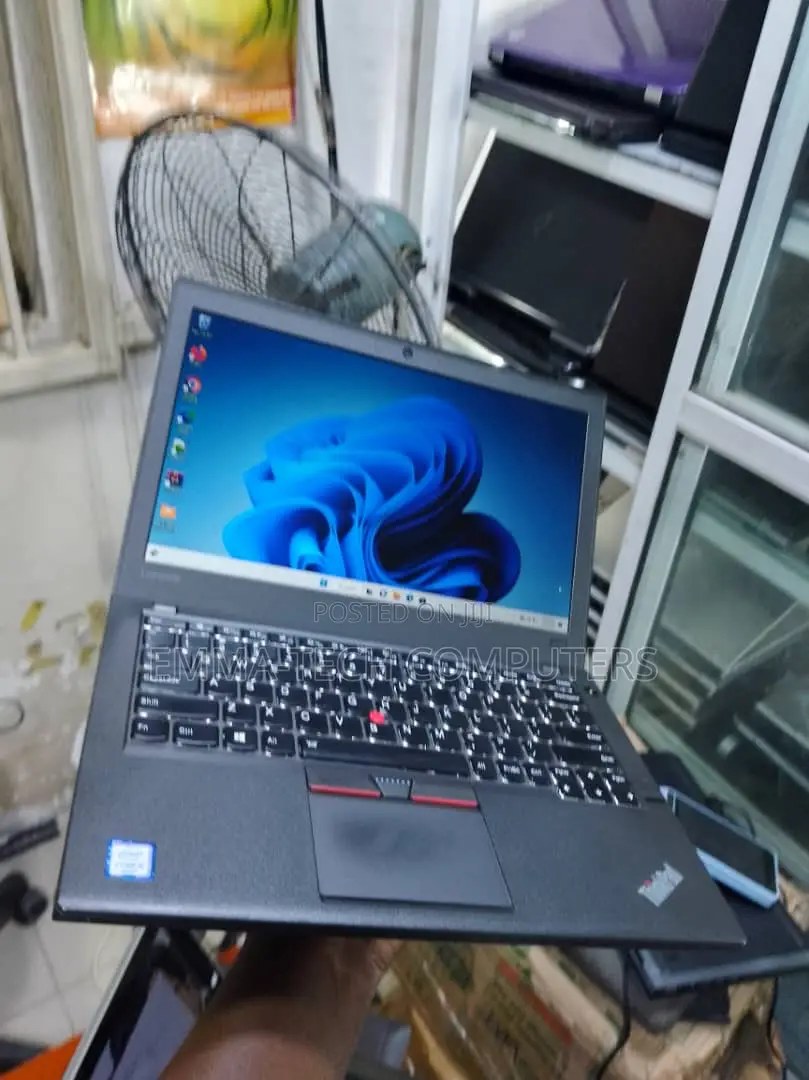 Laptop Lenovo ThinkPad X260 8GB Intel Core i5 HDD 500GB