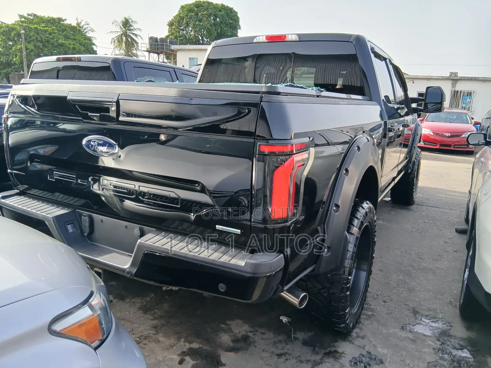 Ford F-150 Lariat 4x4 SuperCrew Cab Styleside 6.5 ft. box 157 in. WB