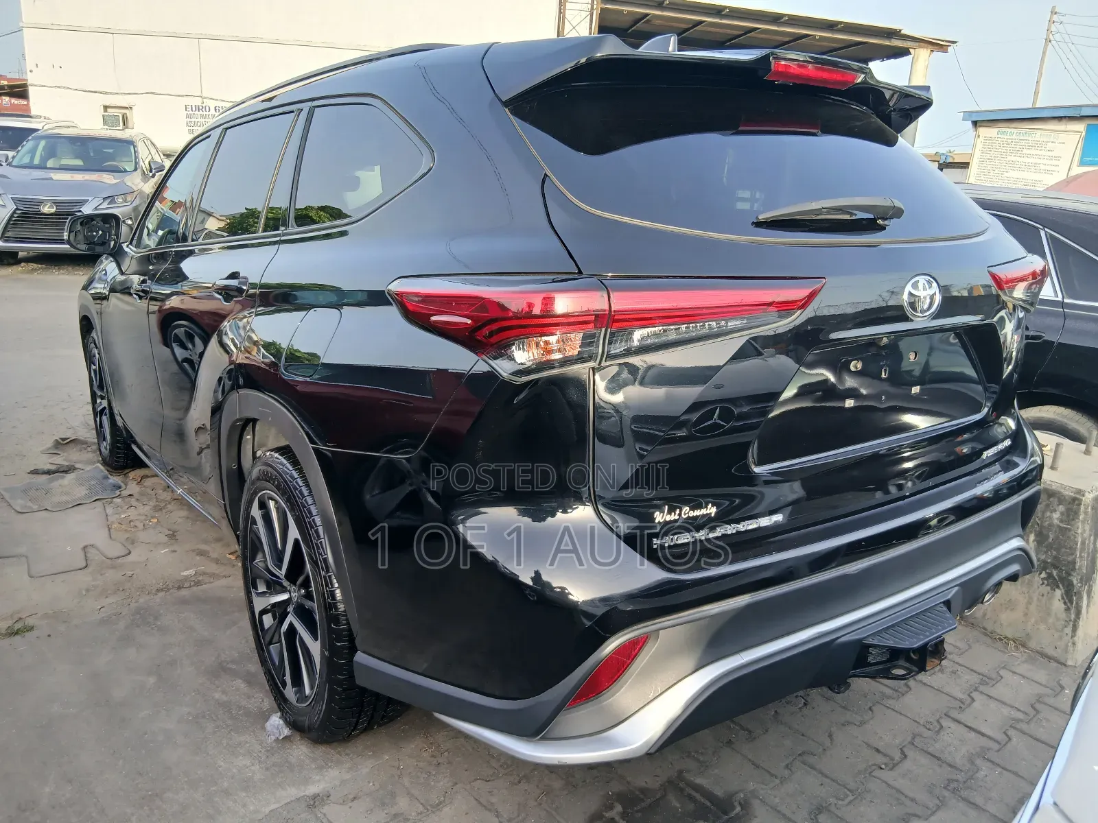 Toyota Highlander XSE 2022 Black