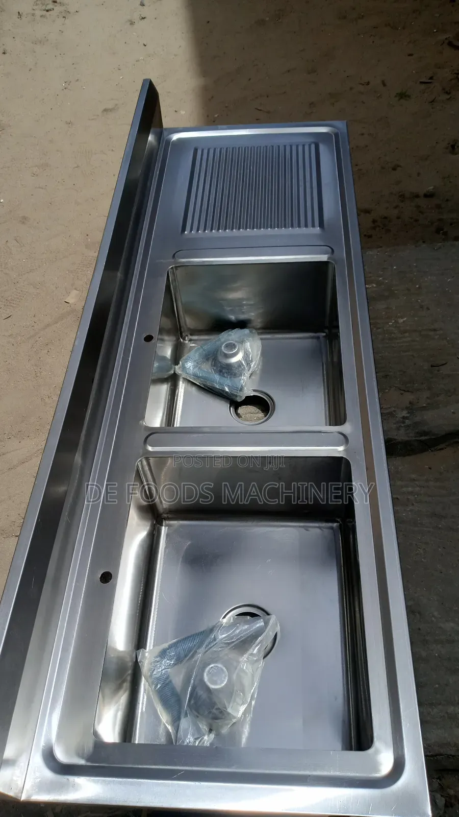 Commercial Double Sink With Side