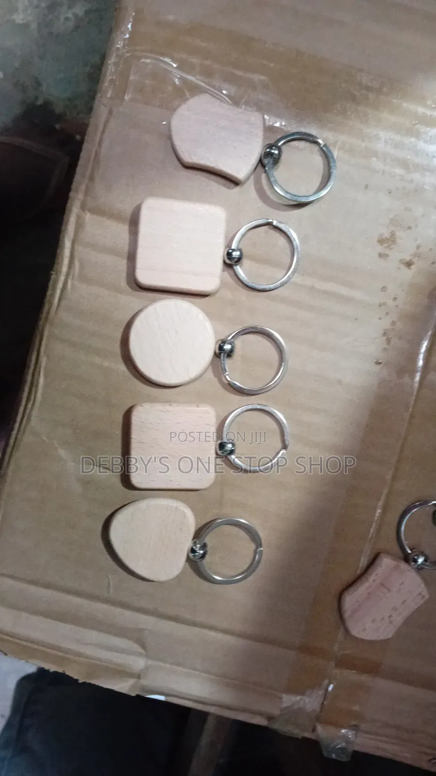 12 Pieces Wooden Key Holders