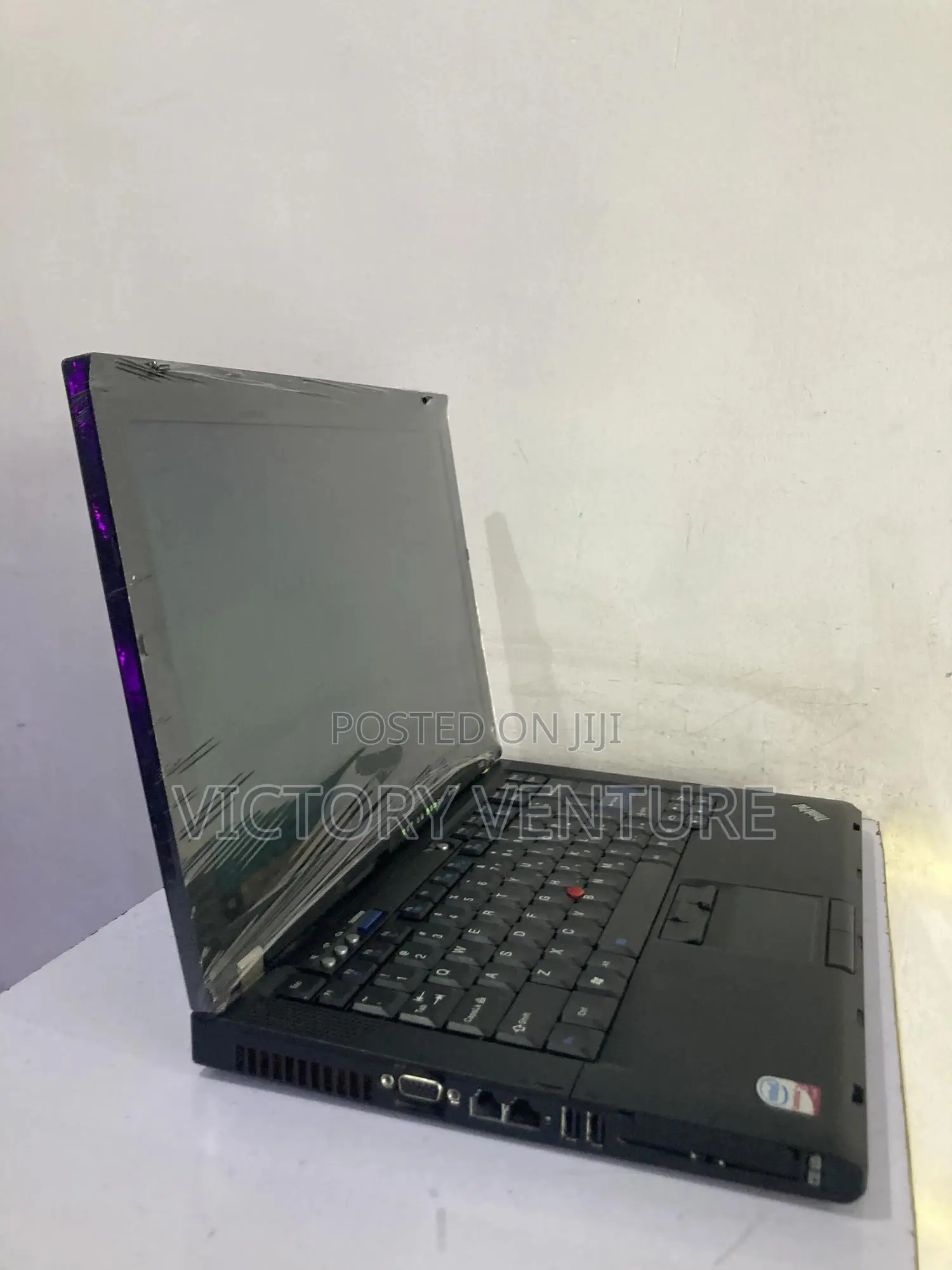 Laptop Lenovo ThinkPad T400 3GB Intel Core 2 Duo HDD 72GB