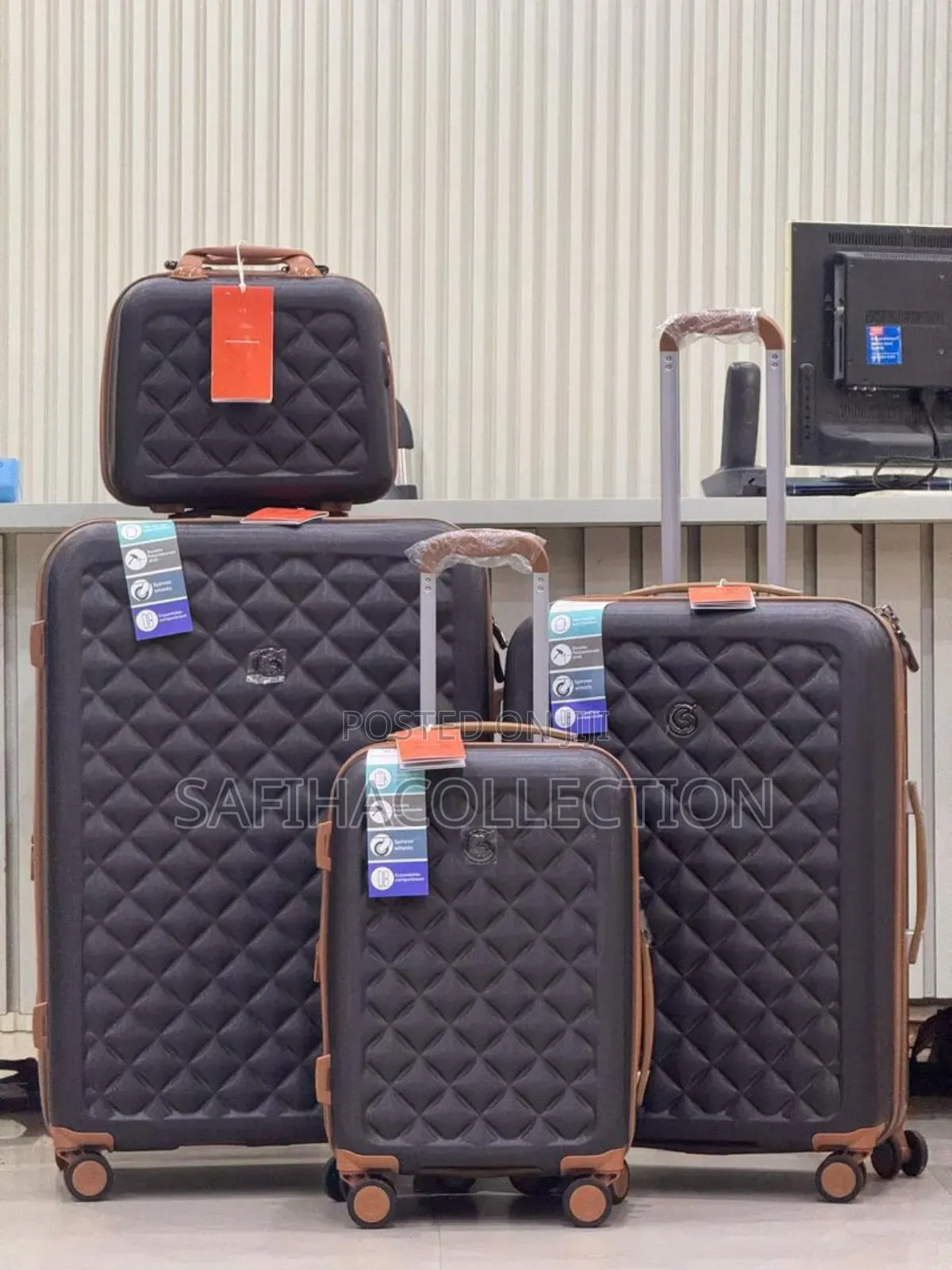 Set of 4 Luxury Luggages