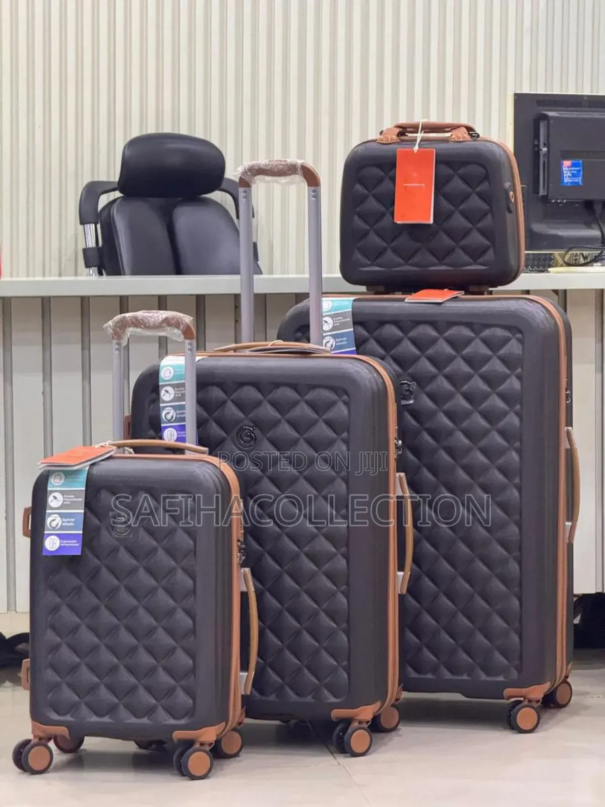 Set of 4 Luxury Luggages