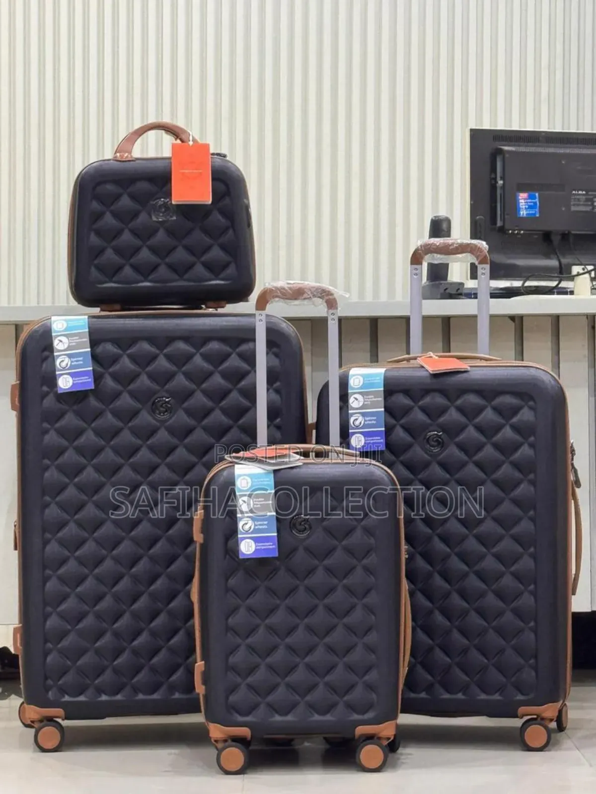 Set of 4 Luxury Luggages