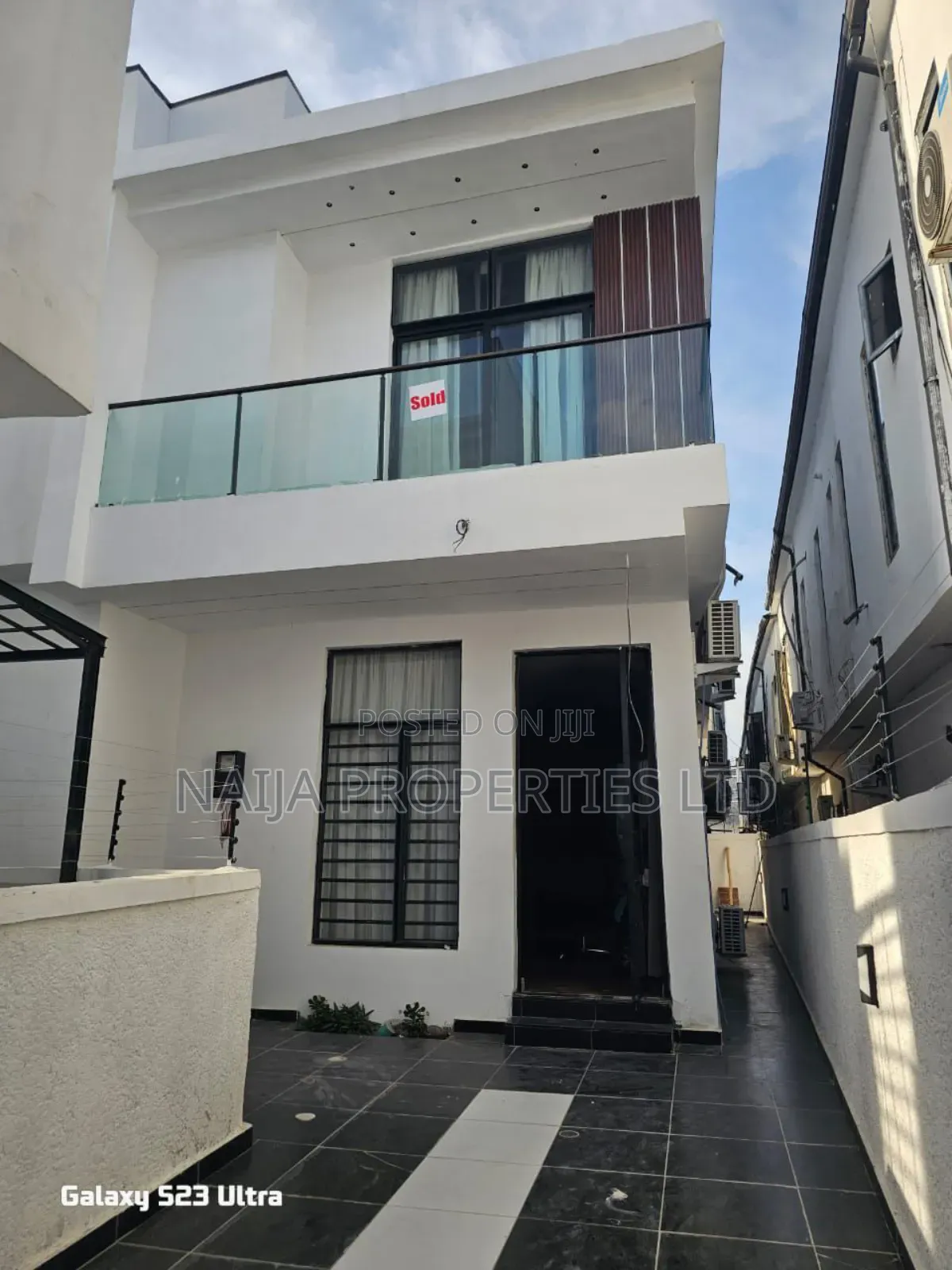 4bdrm Duplex in Ikota Gra for rent