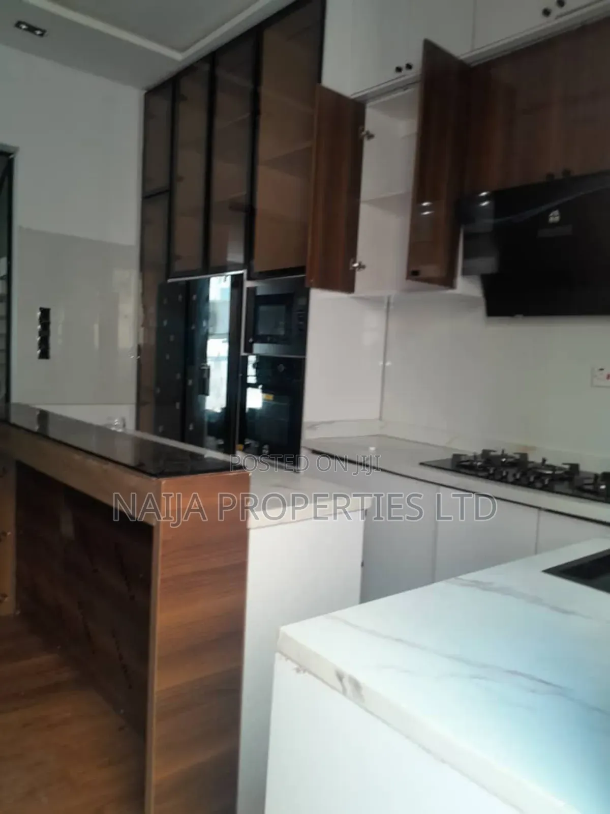 4bdrm Duplex in Ikota Gra for rent