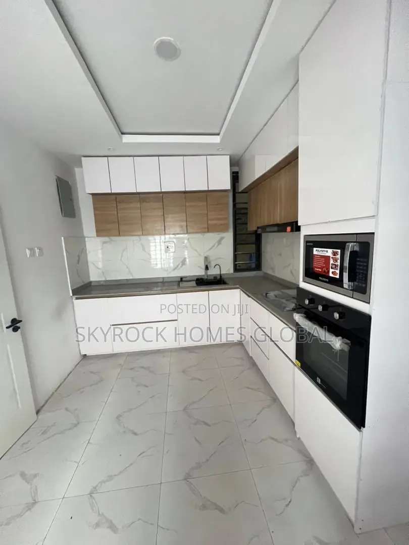 4bdrm Duplex in Ologolo for rent