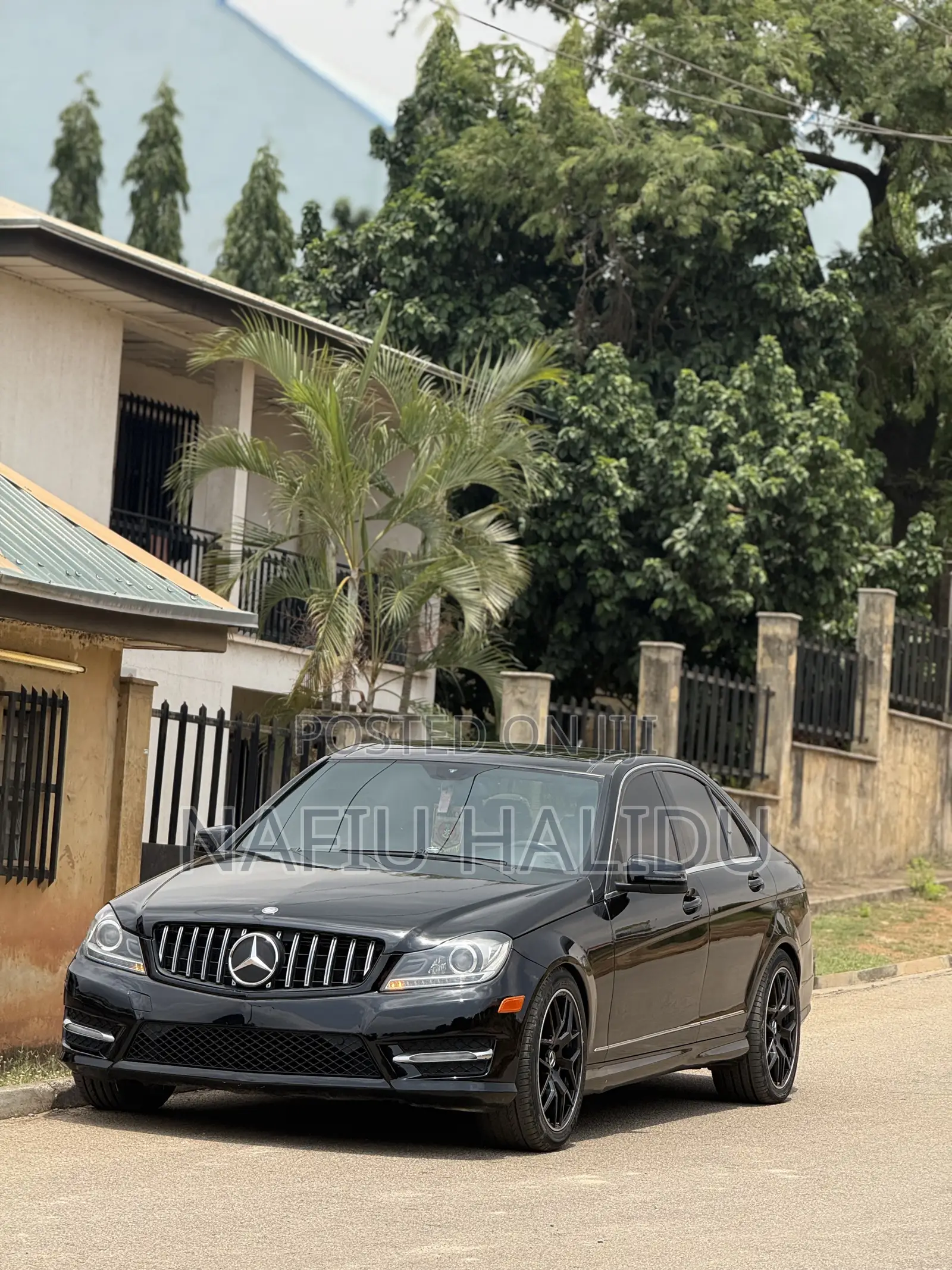 Mercedes-Benz C300 2013 Black