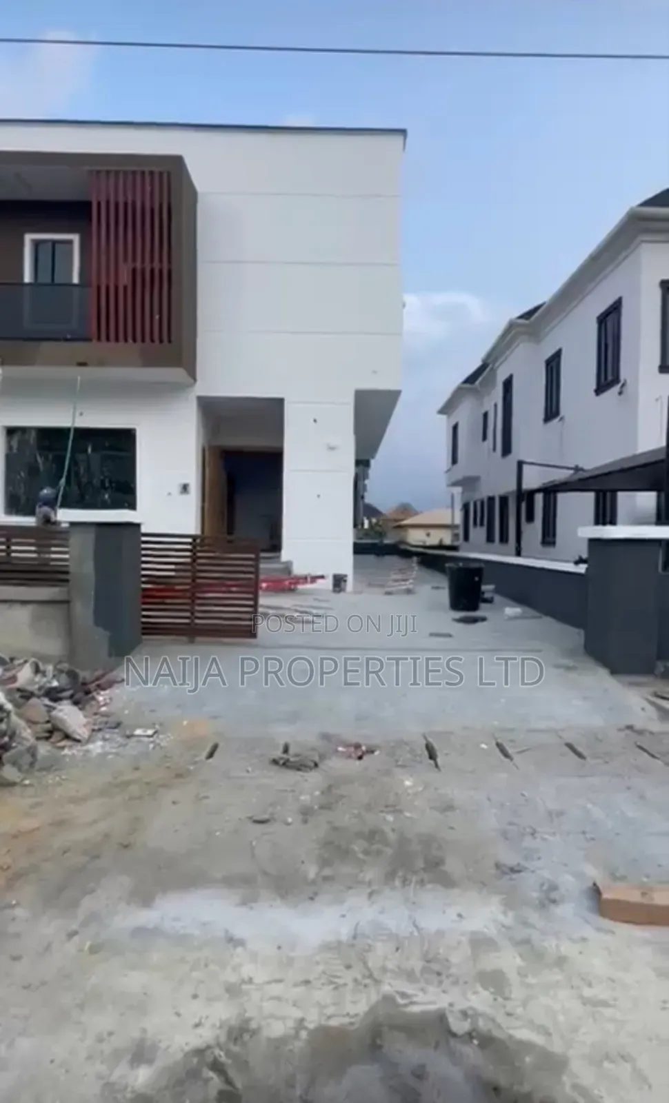 4bdrm Duplex in Sapphire Garden, Awoyaya for sale