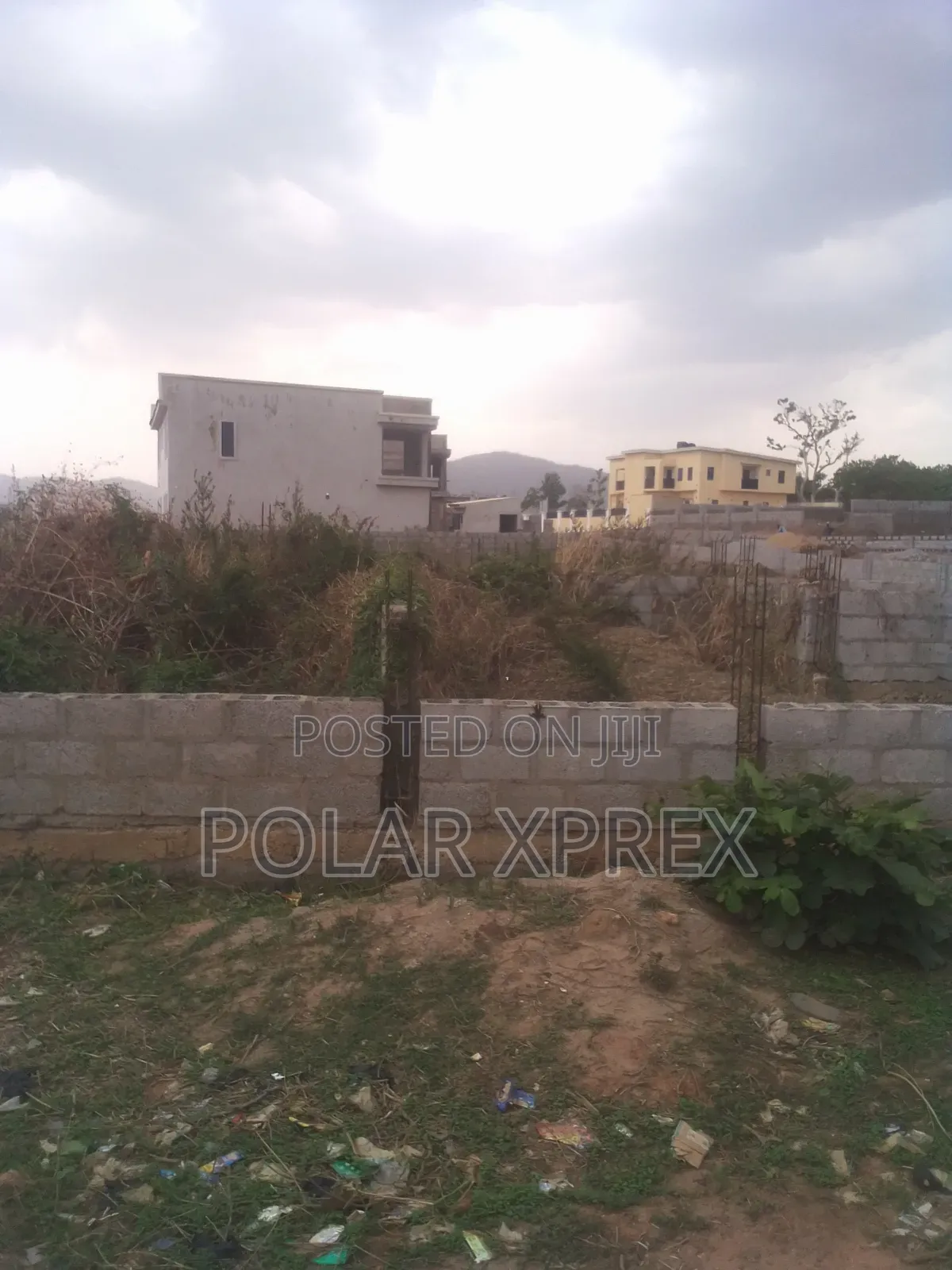 4 BDRM Duplex + a Room Bq on DPC Level for Sale