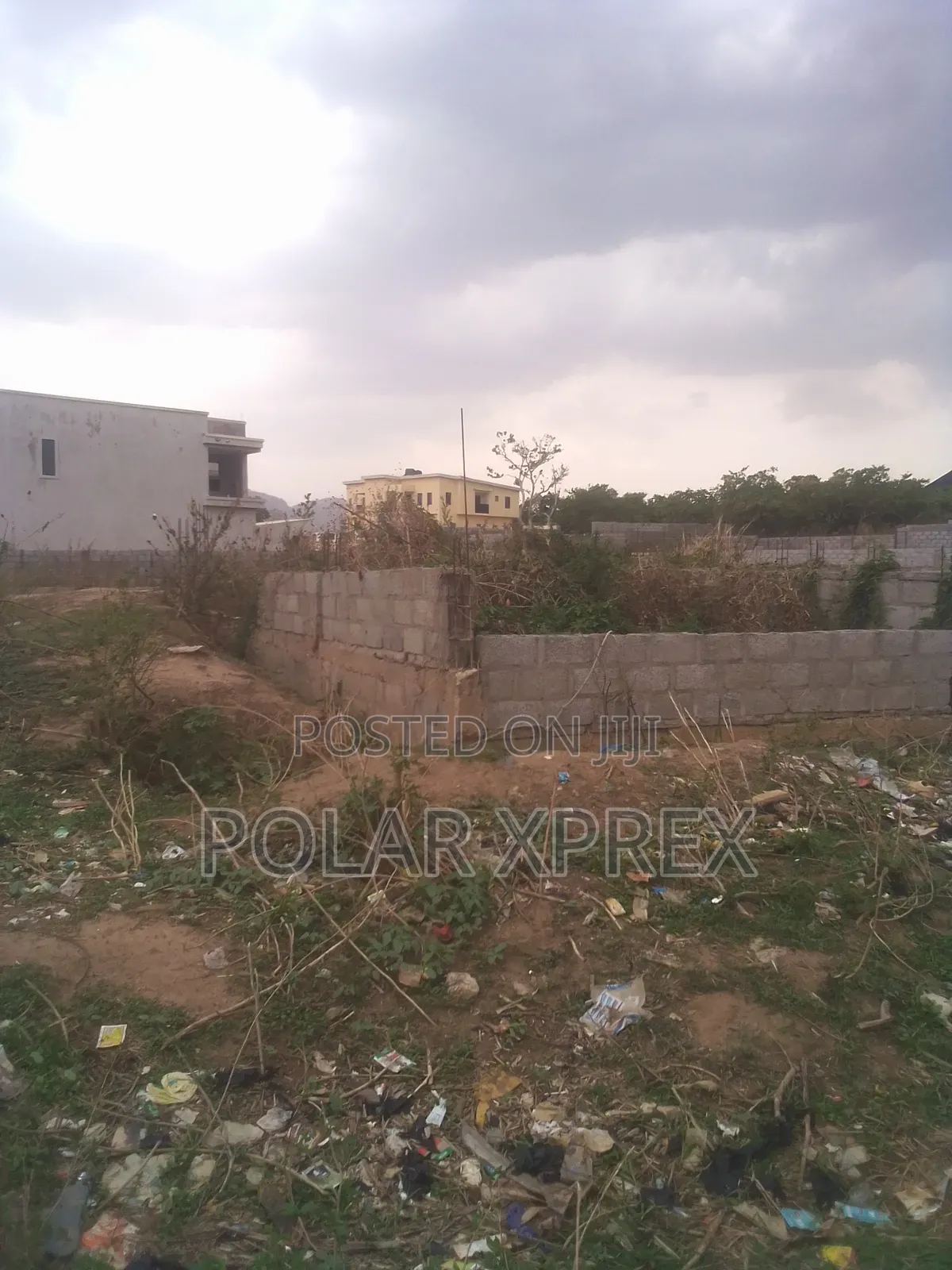 4 BDRM Duplex + a Room Bq on DPC Level for Sale
