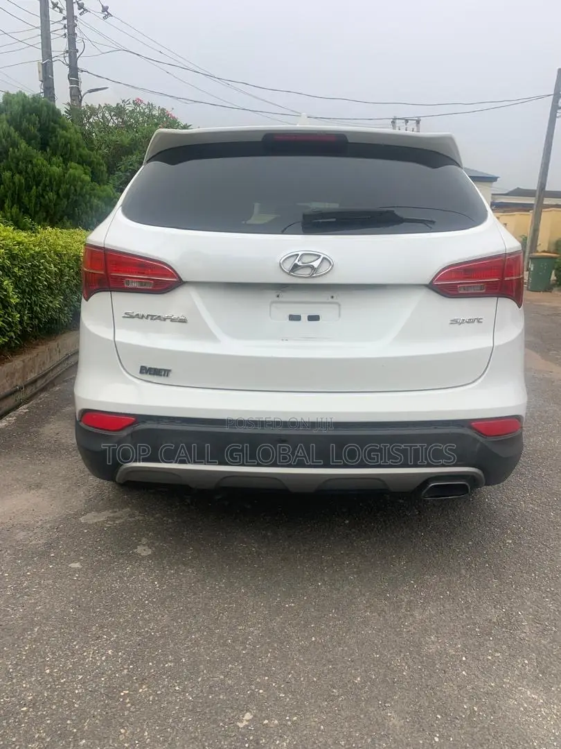 Hyundai Santa Fe Sport 2013 White