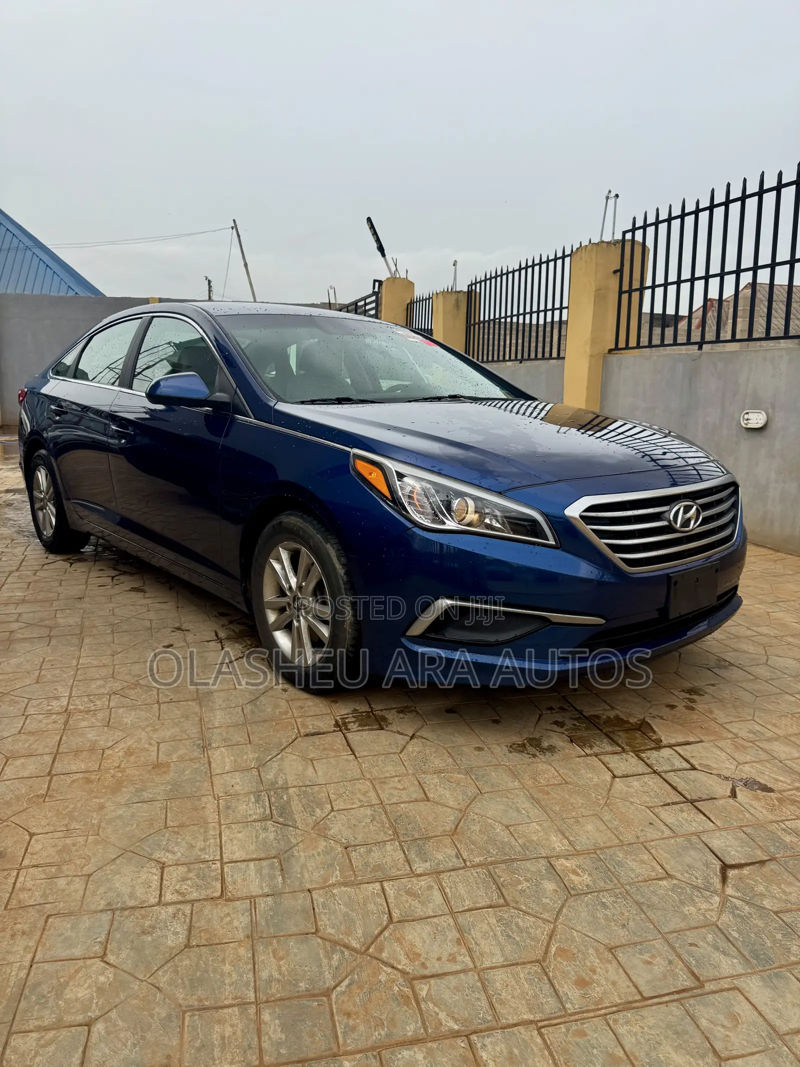 Hyundai Sonata Base Sedan FWD (2.4L 4cyl 6A) 2017 Blue