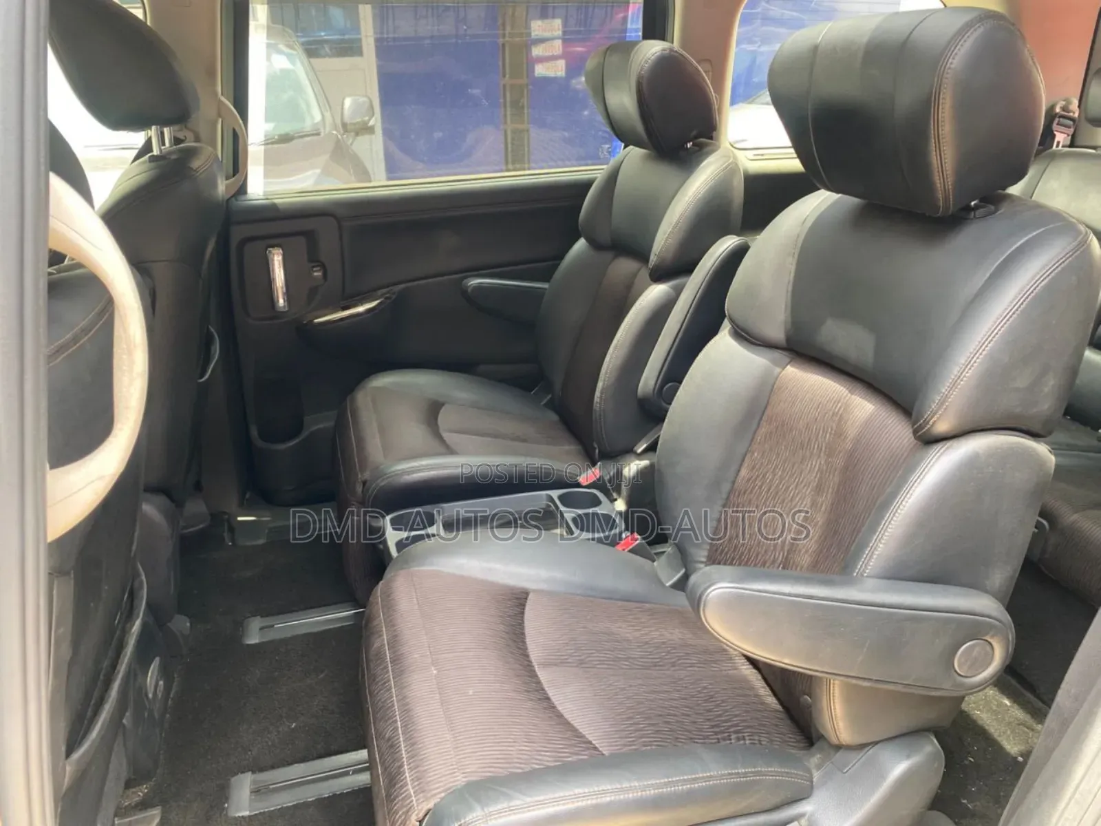Nissan Elgrand 2015