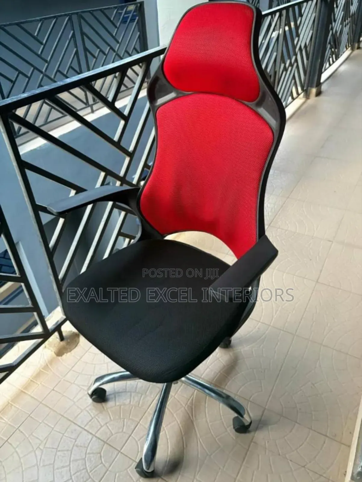 Executive Office Chair – Comfort Meets Class