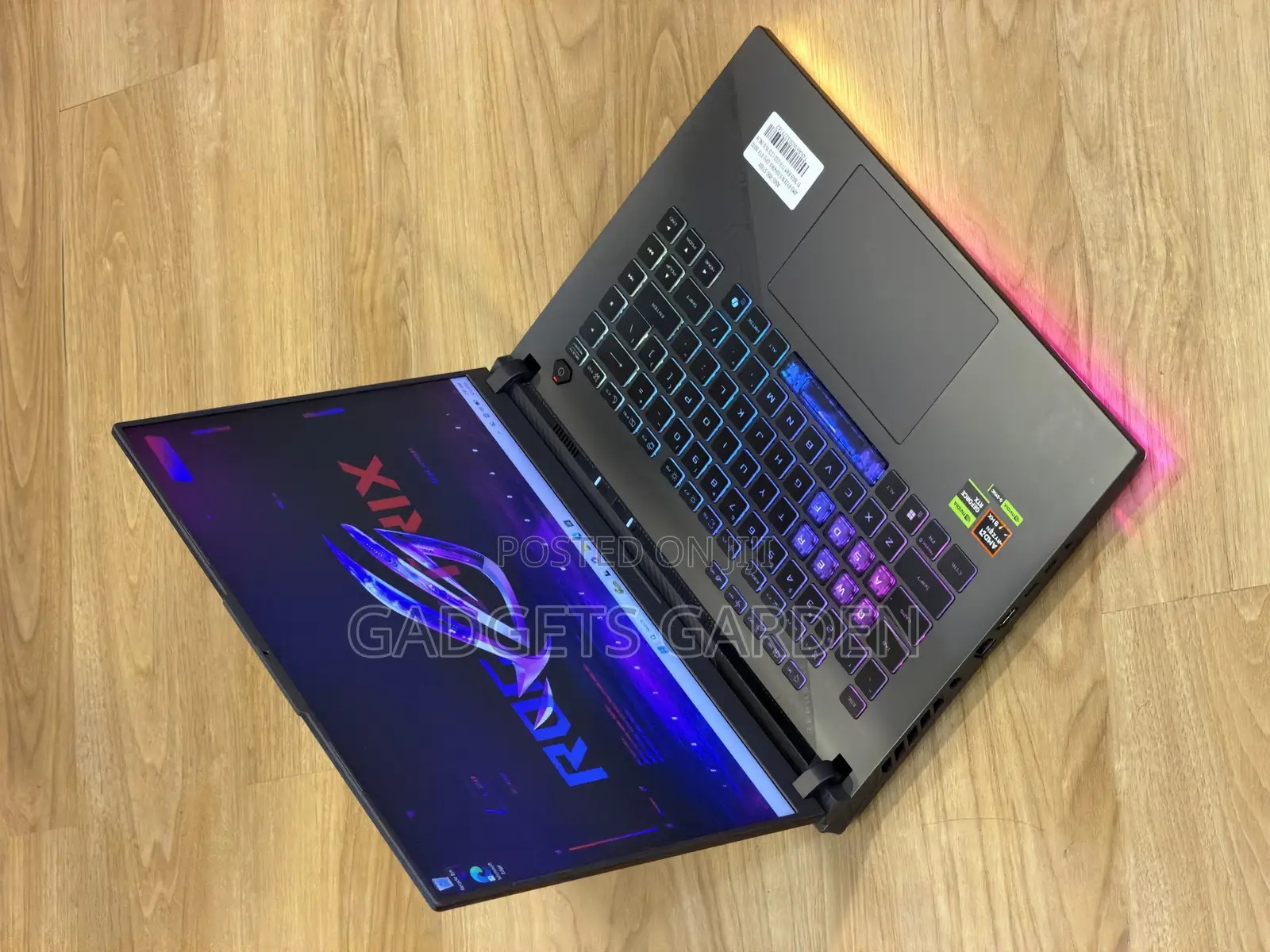 Laptop Asus ROG Strix G16 G614 32GB AMD Ryzen 9 SSD 1T